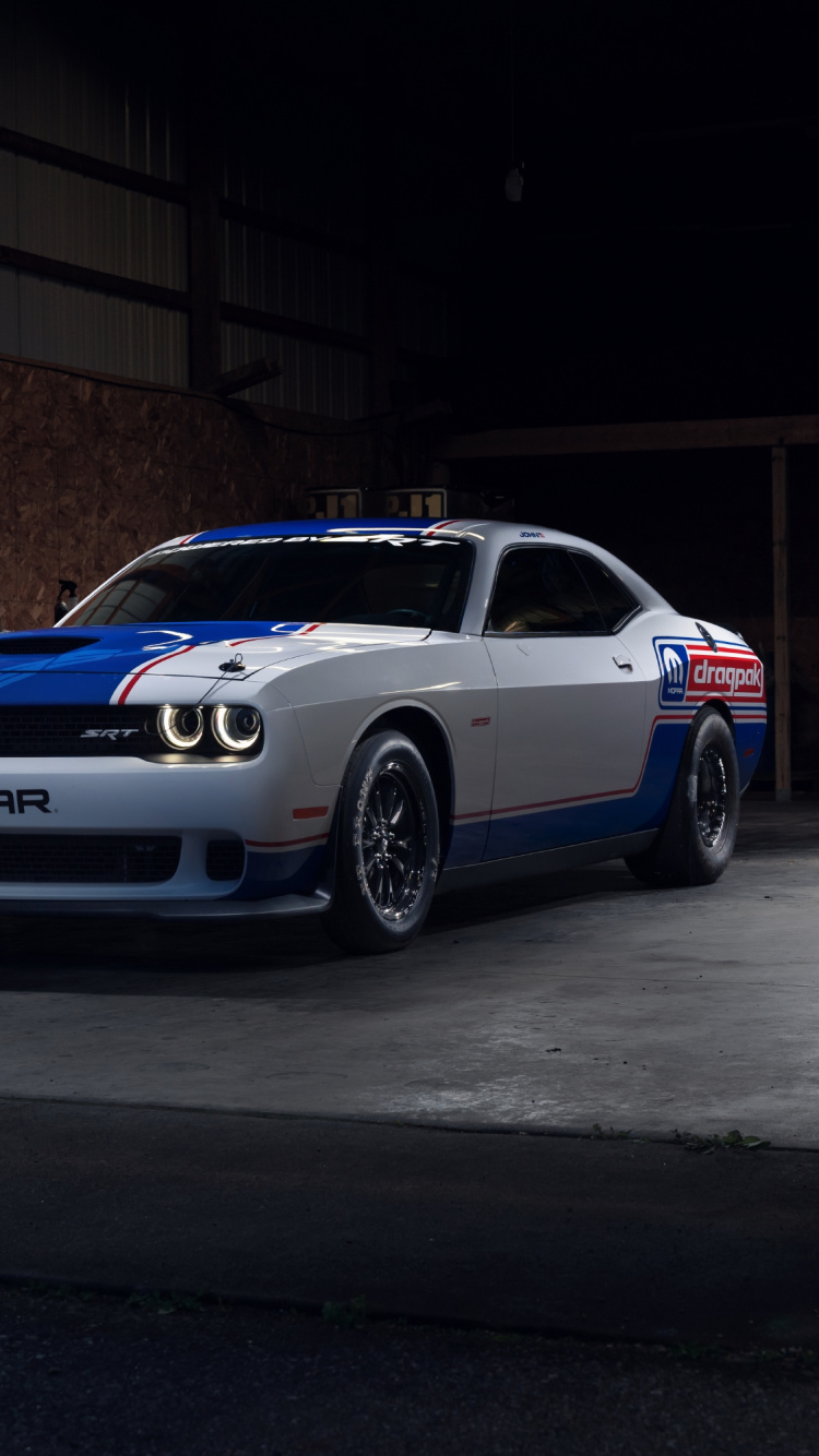 Azul y Blanco Bmw m 3 Coupe Estacionado en la Acera Durante el Día. Wallpaper in 750x1334 Resolution