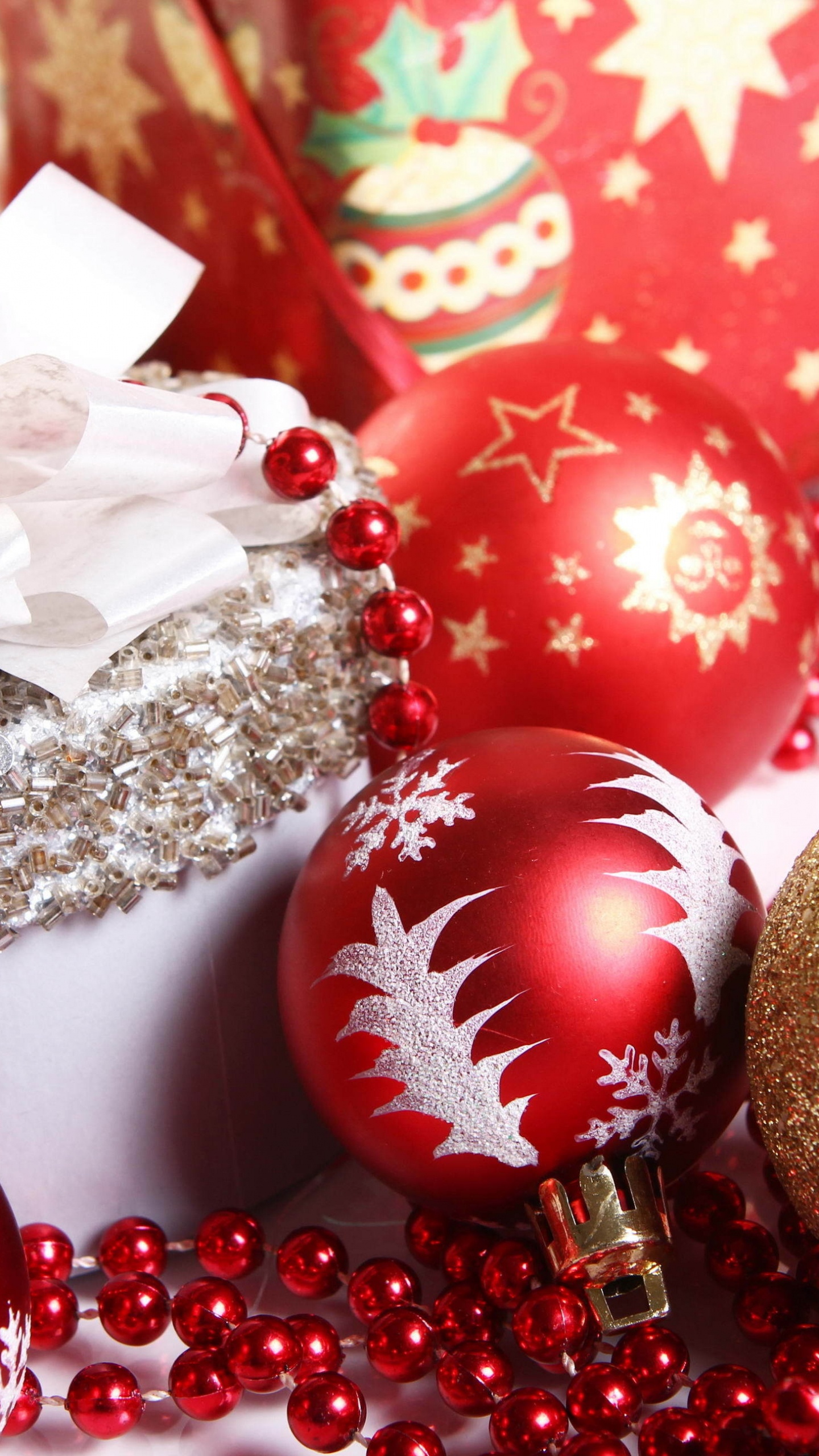 Weihnachten, Neujahr, Weihnachtsdekoration, Christmas Ornament, Weihnachtsmann. Wallpaper in 1440x2560 Resolution