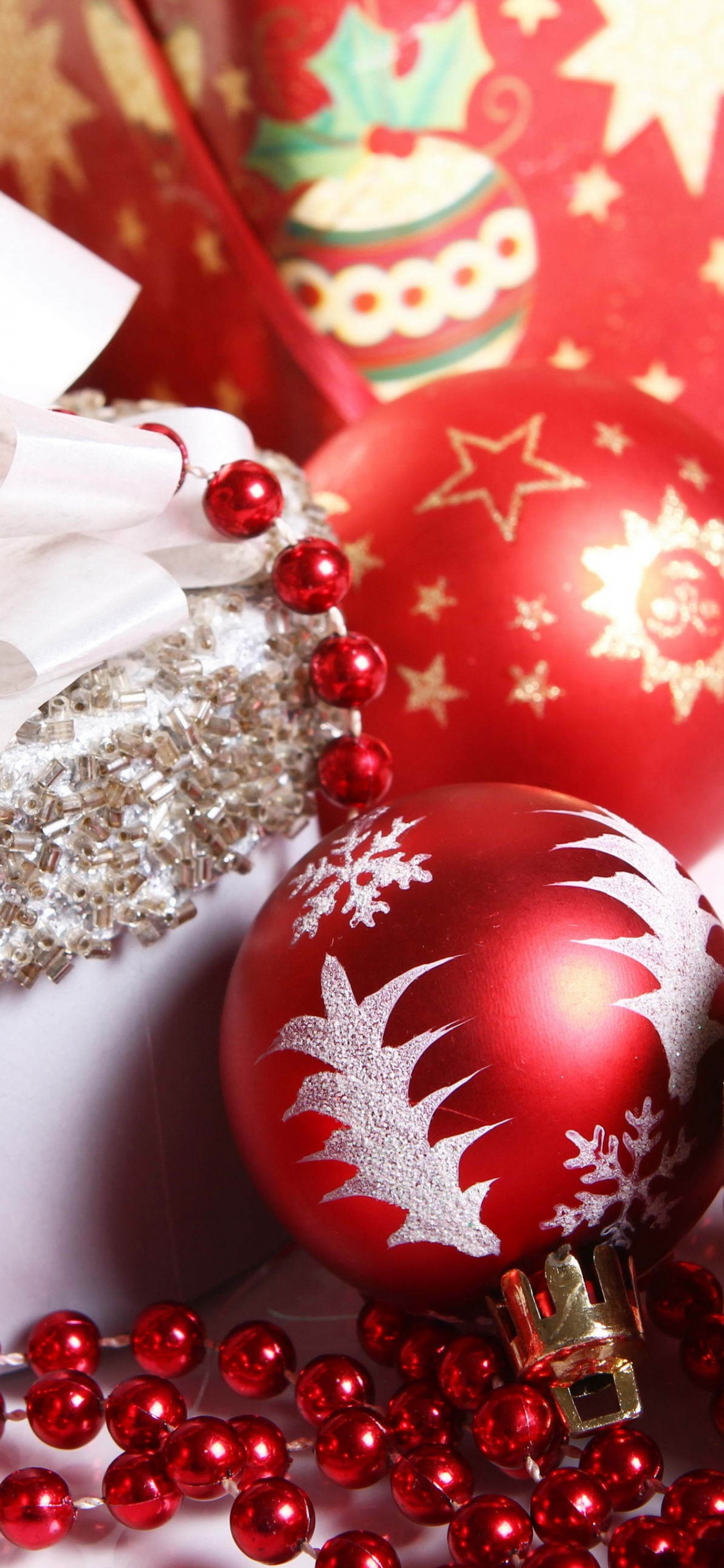 Le Jour De Noël, Nouvelle Année, Décoration de Noël, Ornement de Noël, Santa Claus. Wallpaper in 1125x2436 Resolution