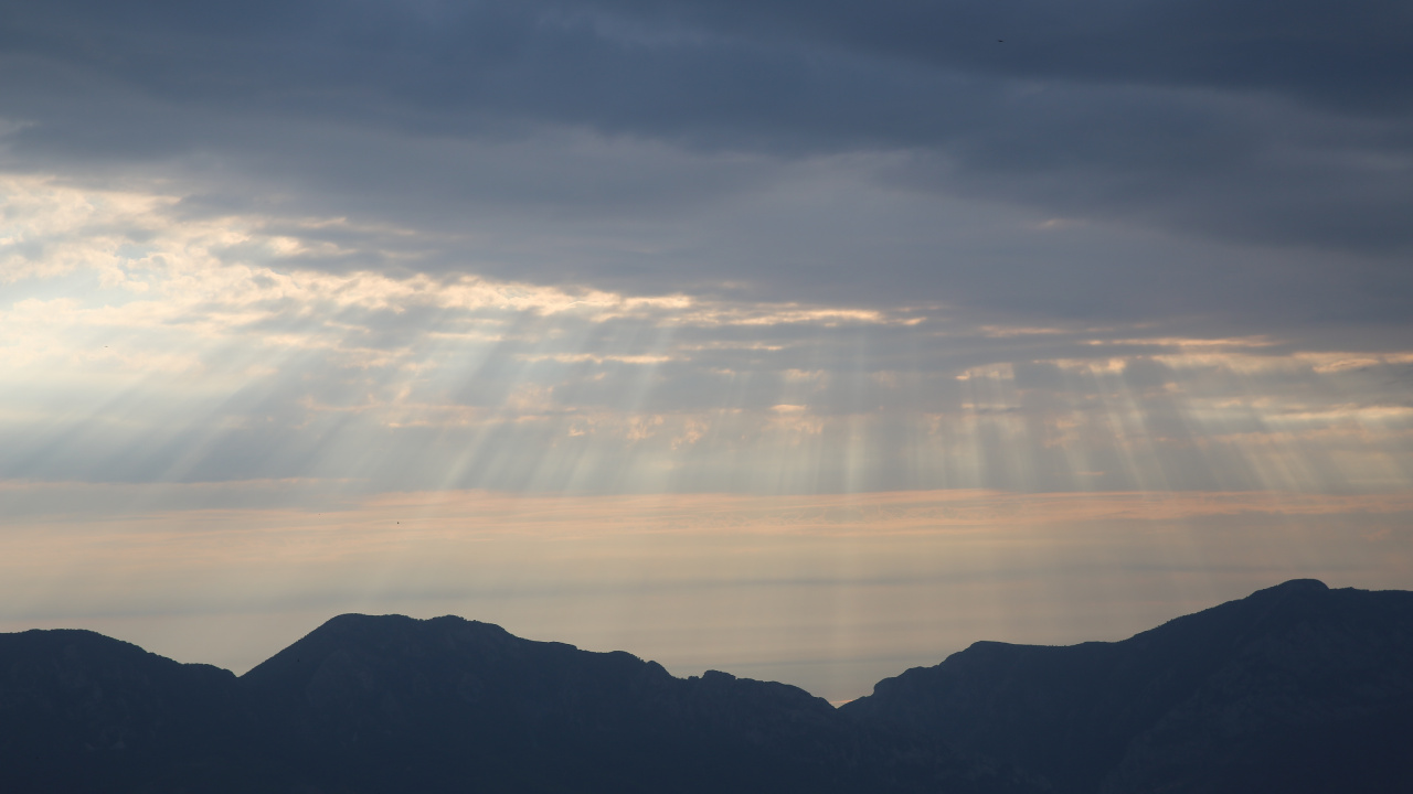 Aube, Les Reliefs Montagneux, Highland, Horizon, Blue. Wallpaper in 1280x720 Resolution