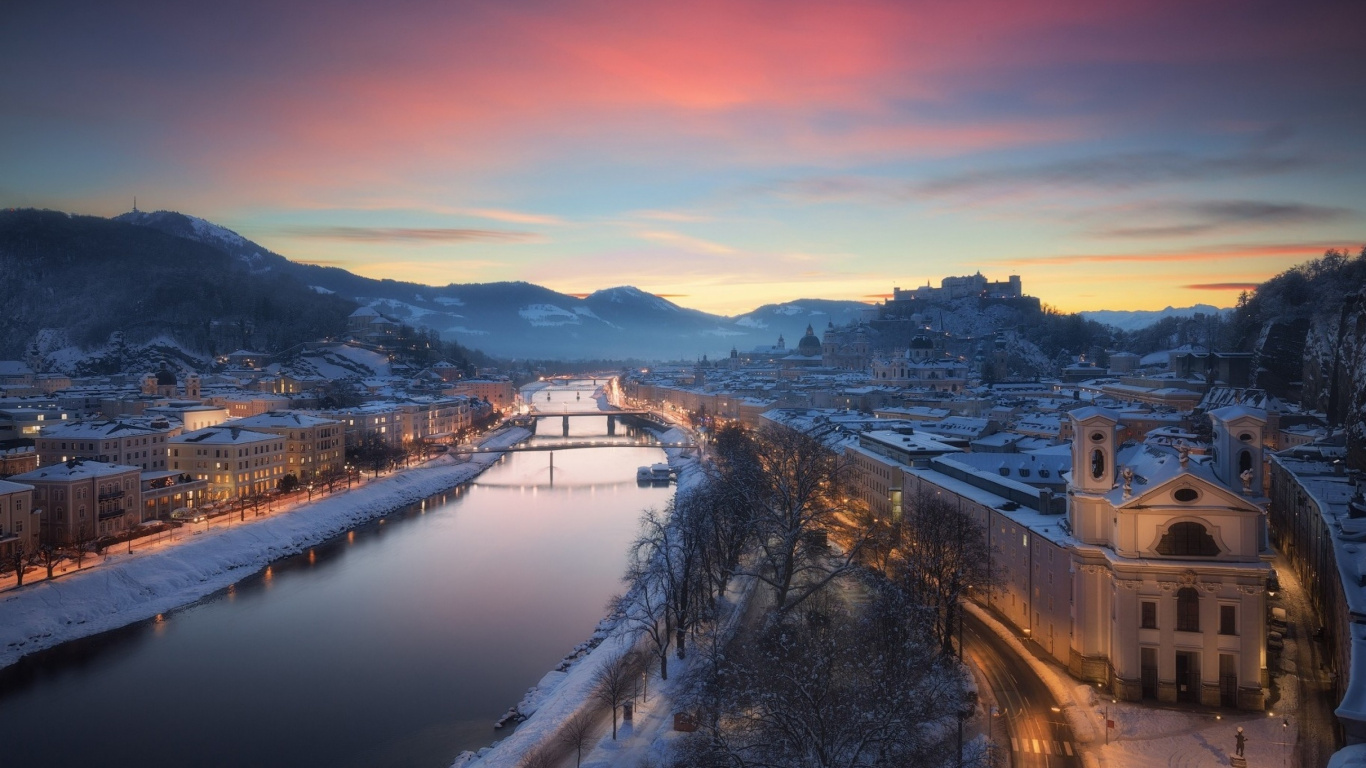 Luftaufnahme Von Stadtgebäuden Tagsüber. Wallpaper in 1366x768 Resolution