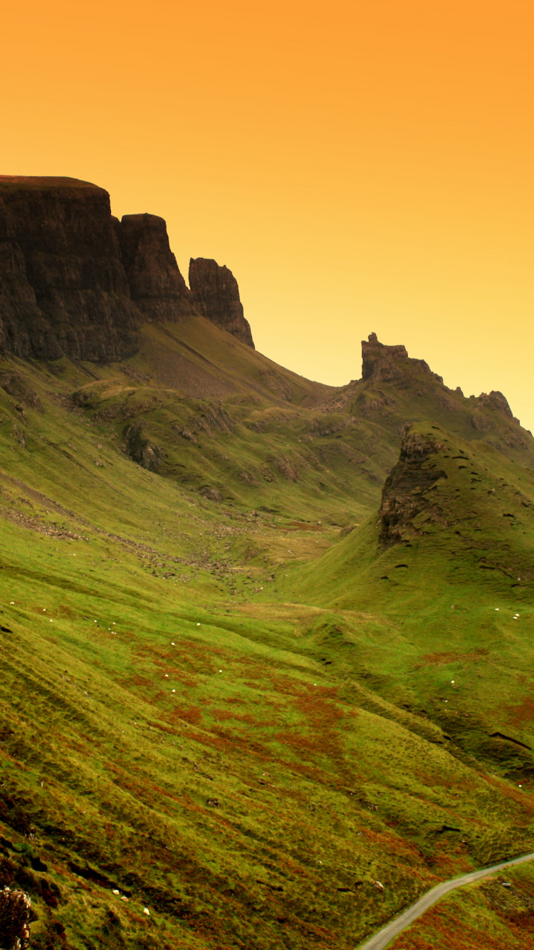 Highland, Skye, Montaña, Ecorregión, Paisaje Natural. Wallpaper in 750x1334 Resolution