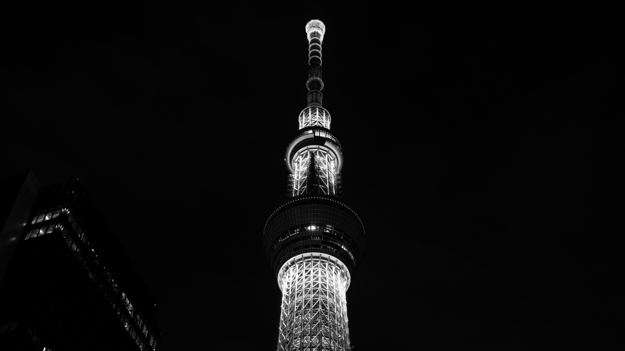 Grayscale Photo of High Rise Building. Wallpaper in 1280x720 Resolution