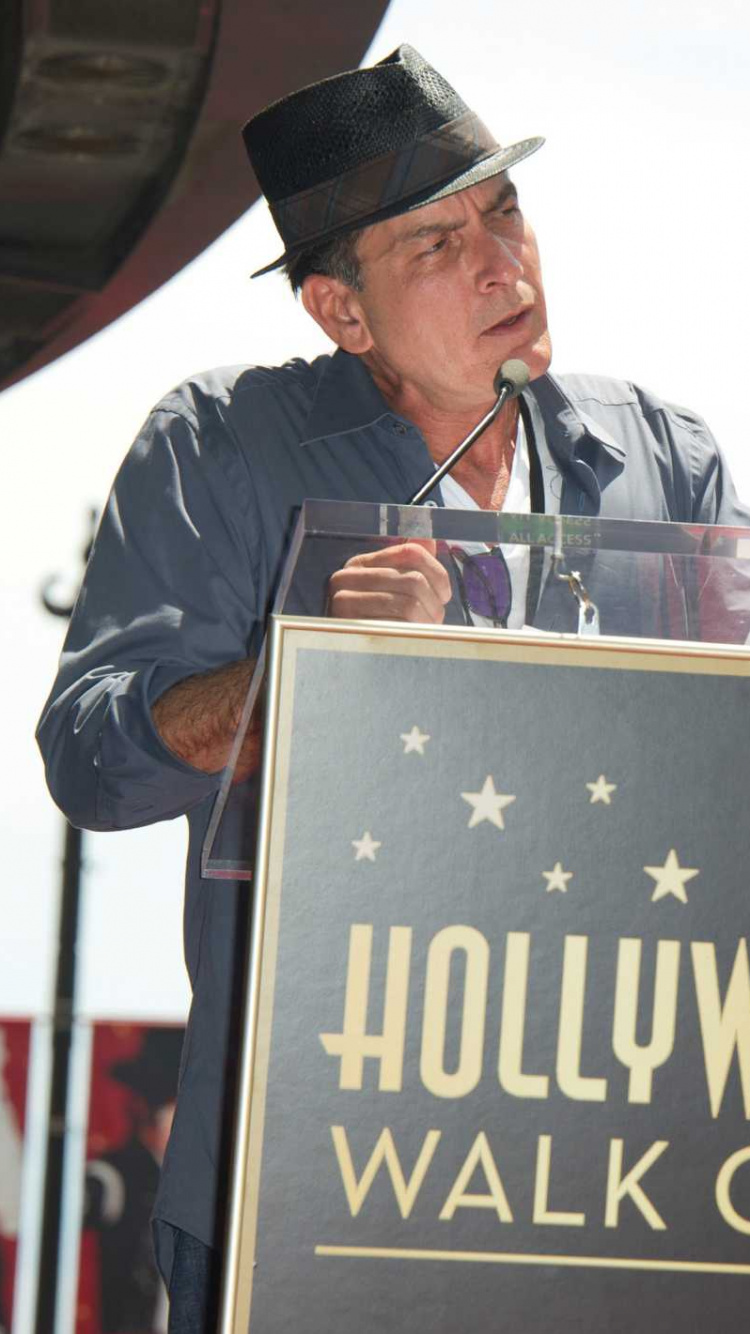 Veranstaltung, Hollywood Walk of Fame, Schrägstrich, Schauspieler, Musiker. Wallpaper in 750x1334 Resolution