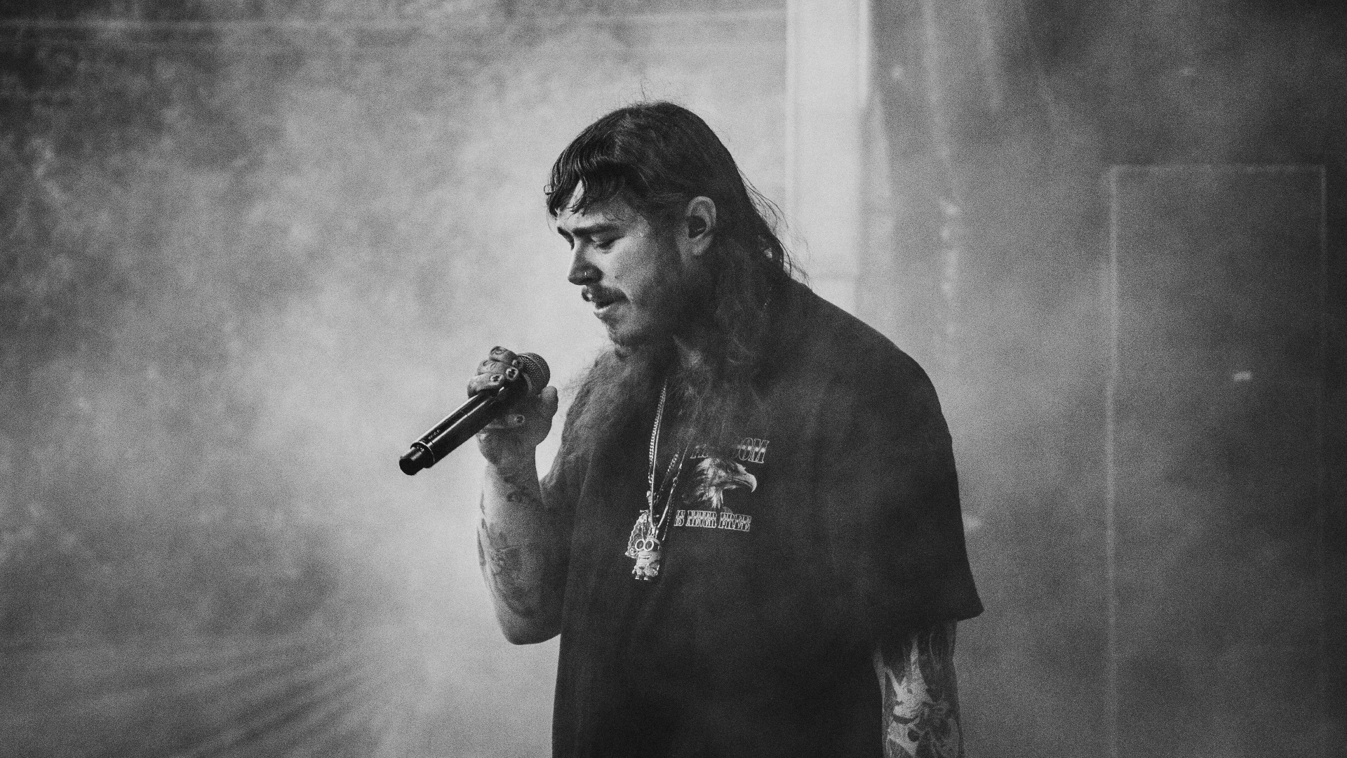 Post Malone, Noir, White, Microphone, Monochrome. Wallpaper in 1920x1080 Resolution