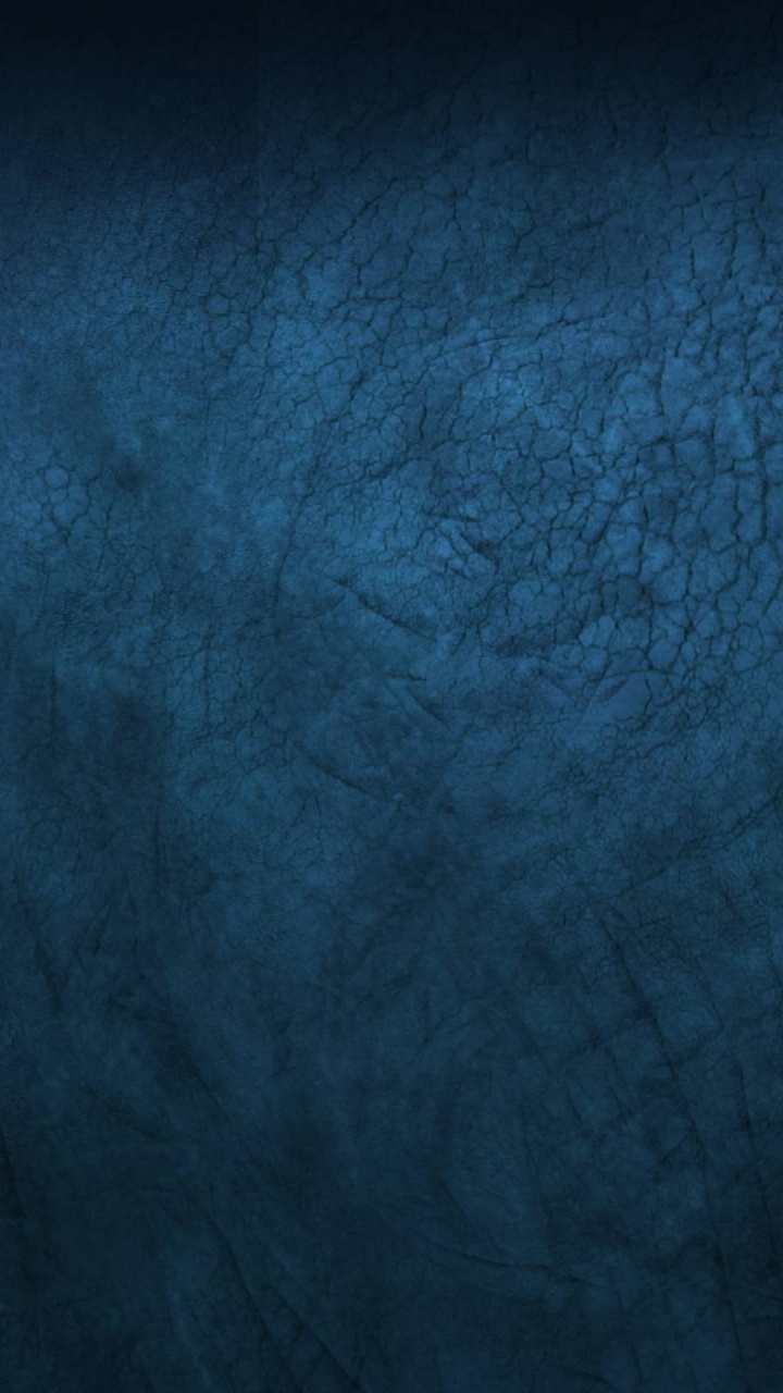 Textile Noir Sur Table en Bois Marron. Wallpaper in 720x1280 Resolution