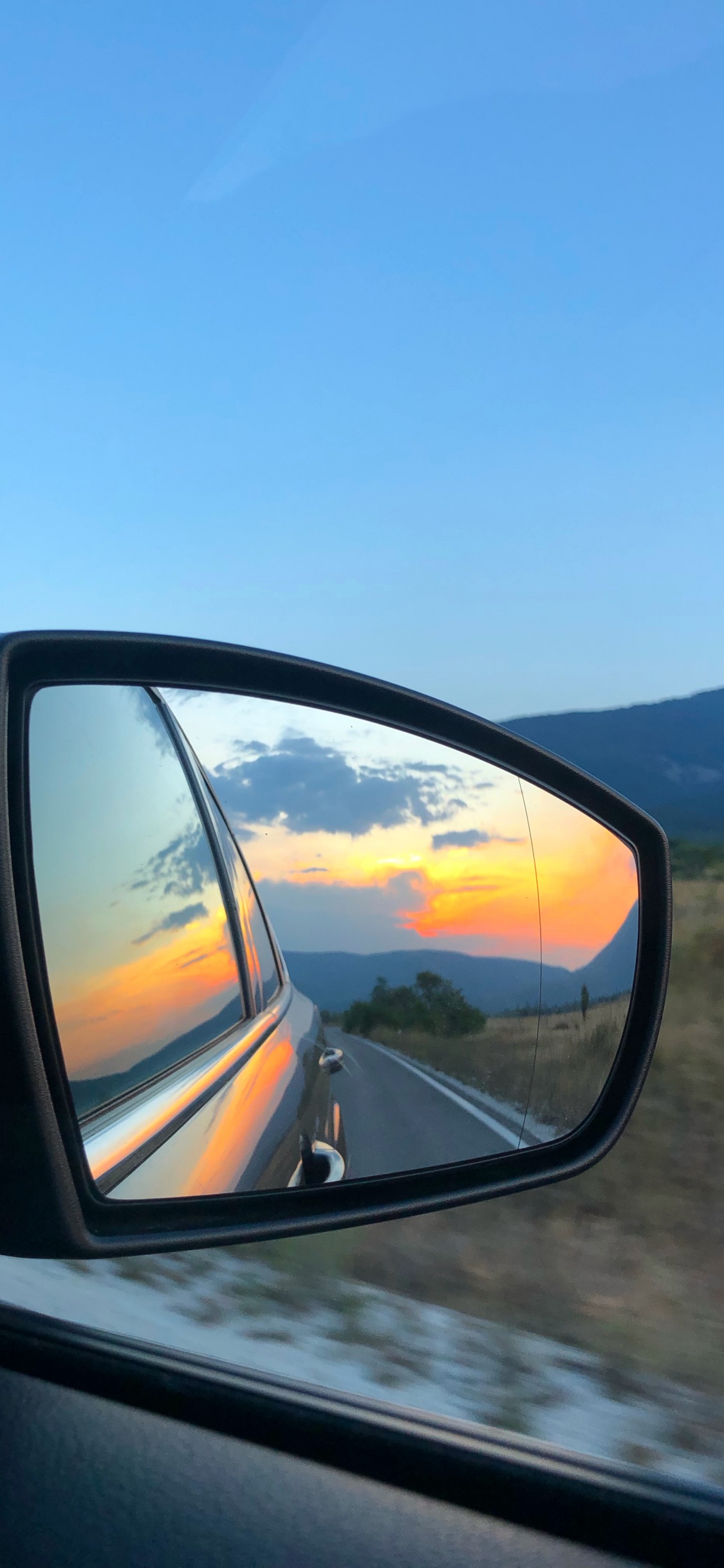 Rückspiegel, König, Windschutzscheibe, Kfz-Spiegel, Kfz-Seitenspiegel. Wallpaper in 1125x2436 Resolution