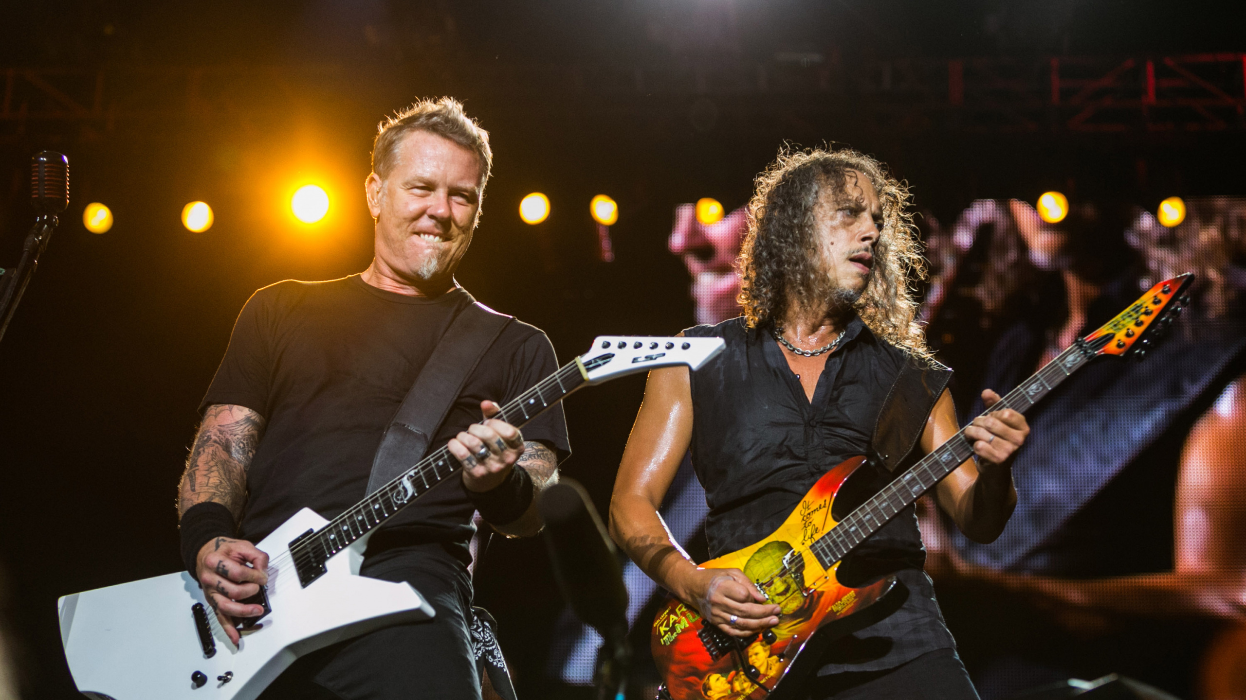 James Hetfield, Metallica, Heavy Metal, el Guitarrista, Rendimiento. Wallpaper in 2560x1440 Resolution