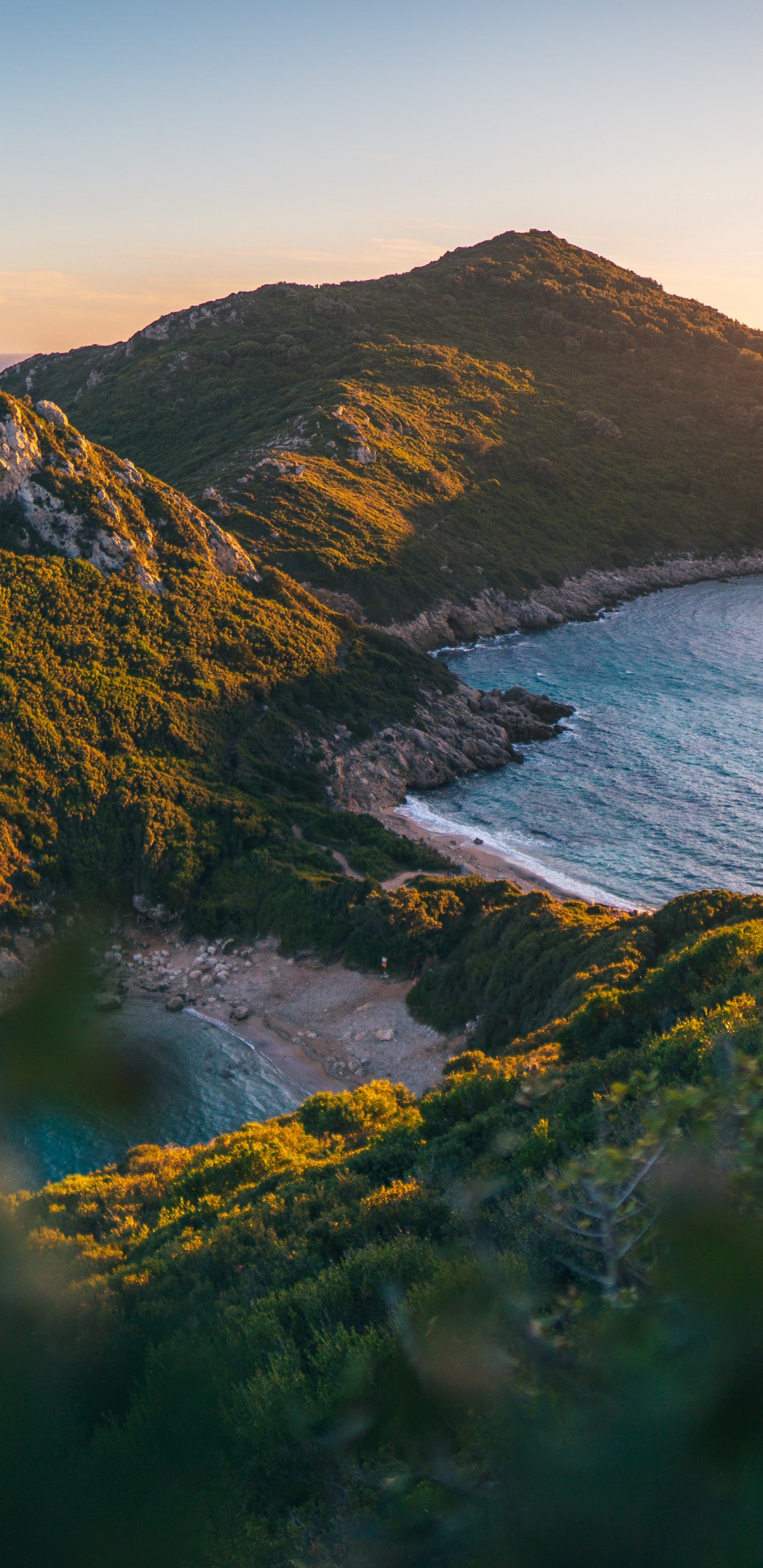 Baies Jumelles de Porto Timoni, YouTube, Eau, Paysage Naturel, Highland. Wallpaper in 1440x2960 Resolution