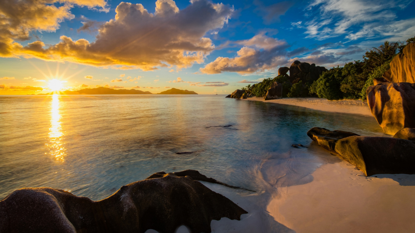 Strand, Anse Source DArgent, Meer, Küste, Cloud. Wallpaper in 1366x768 Resolution