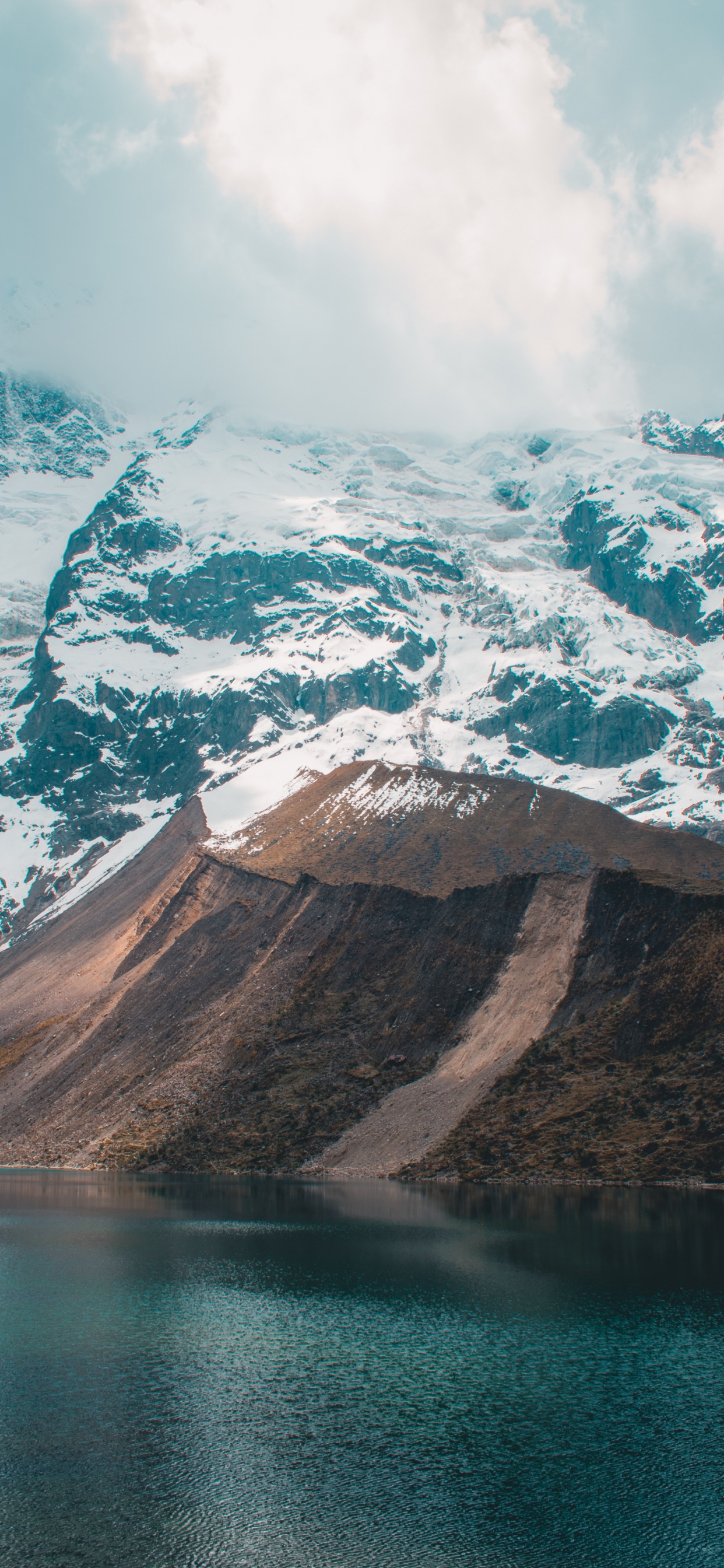 Wasser, Bergkette, Geologie, Fernsehen, Himmel. Wallpaper in 1242x2688 Resolution