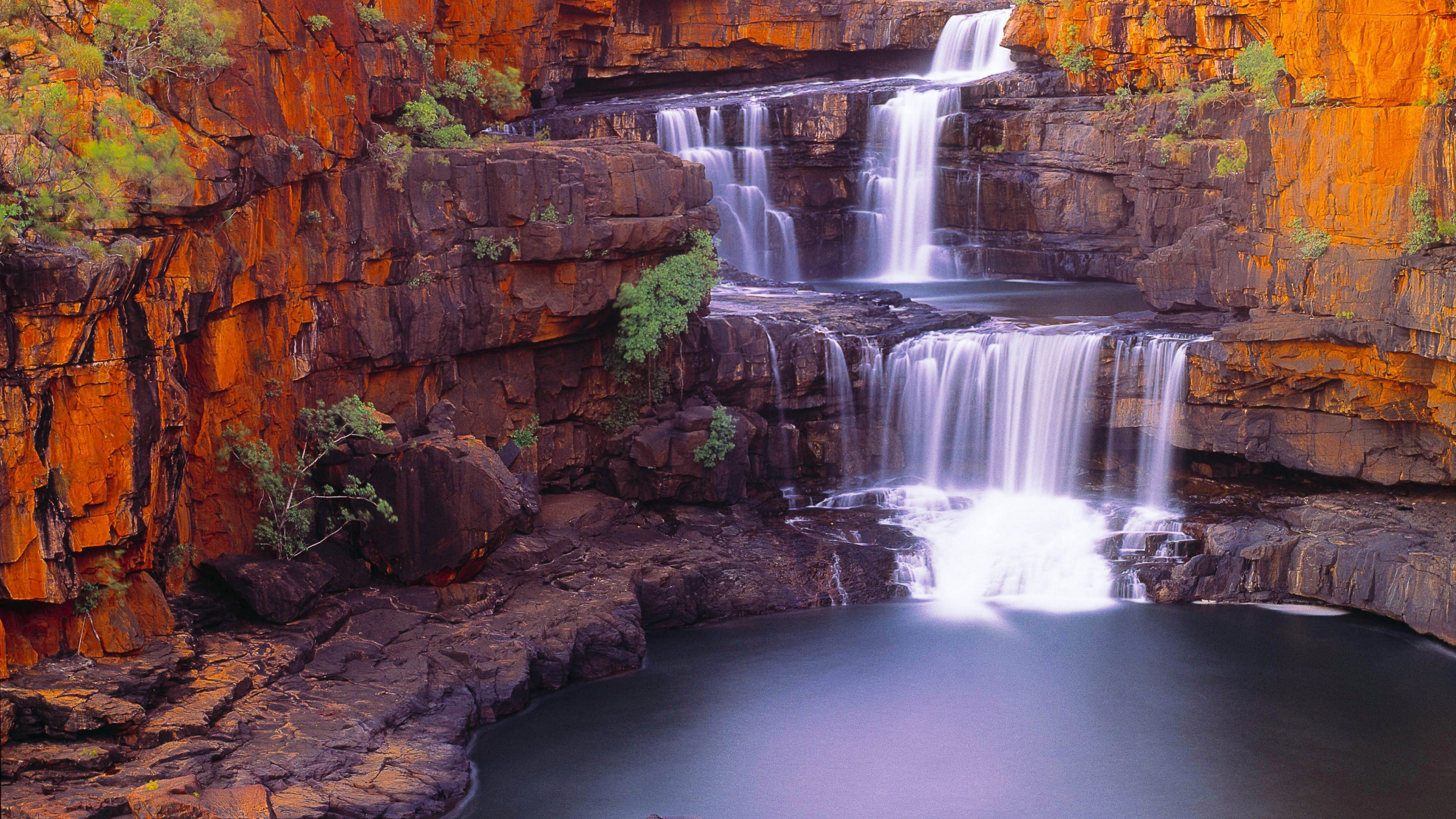 Waterfalls in Brown Rocky Mountain During Daytime. Wallpaper in 2560x1440 Resolution