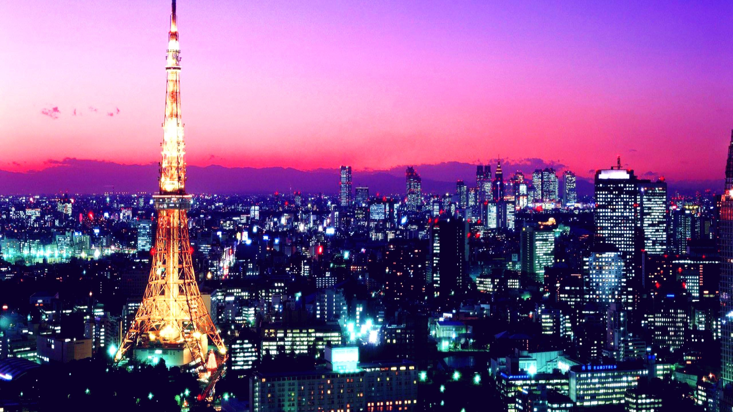 Torre Eiffel en París Durante la Noche. Wallpaper in 2560x1440 Resolution