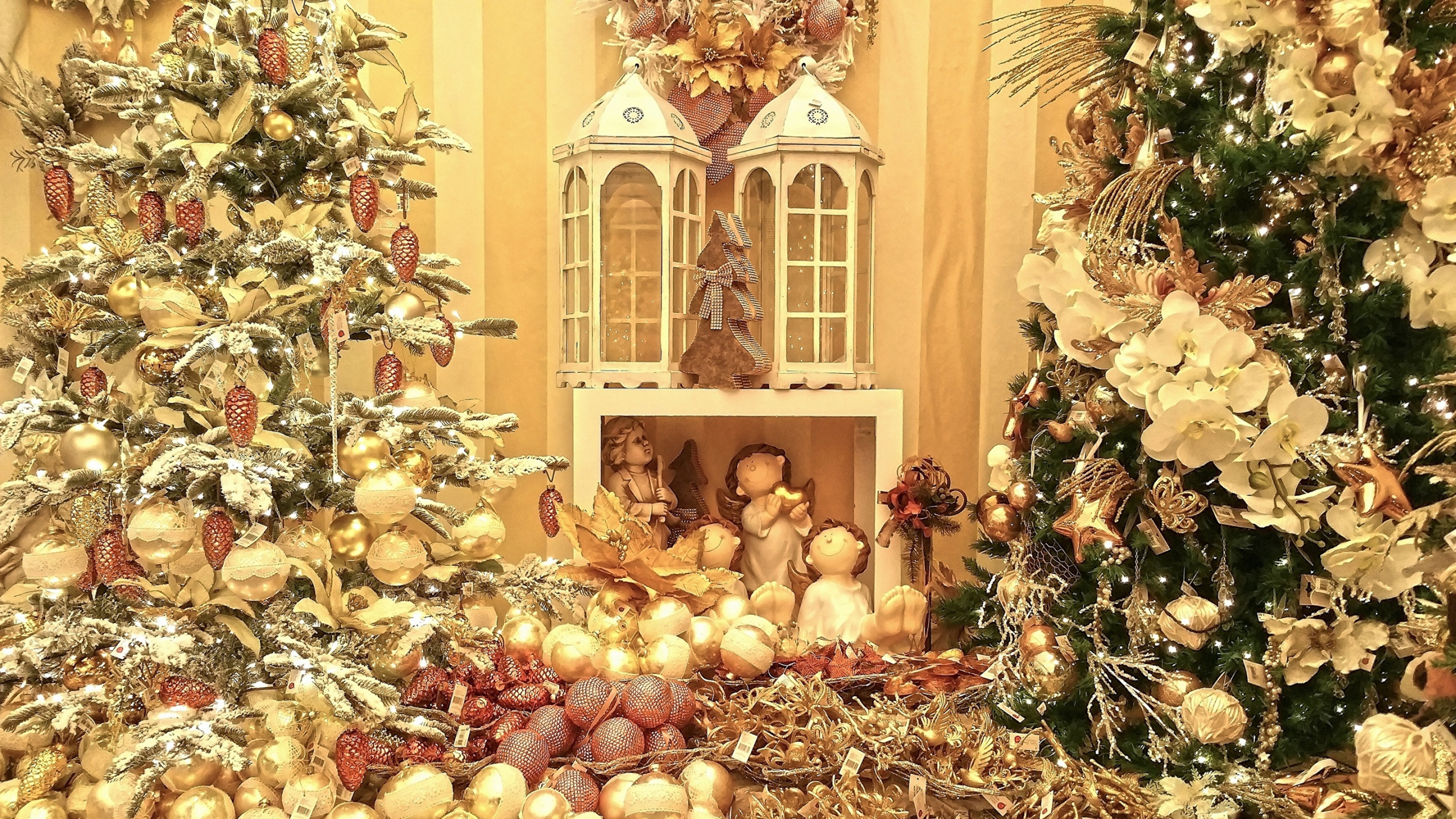 Le Jour De Noël, Arbre de Noël, Décoration de Noël, Décor, Tradition. Wallpaper in 2560x1440 Resolution