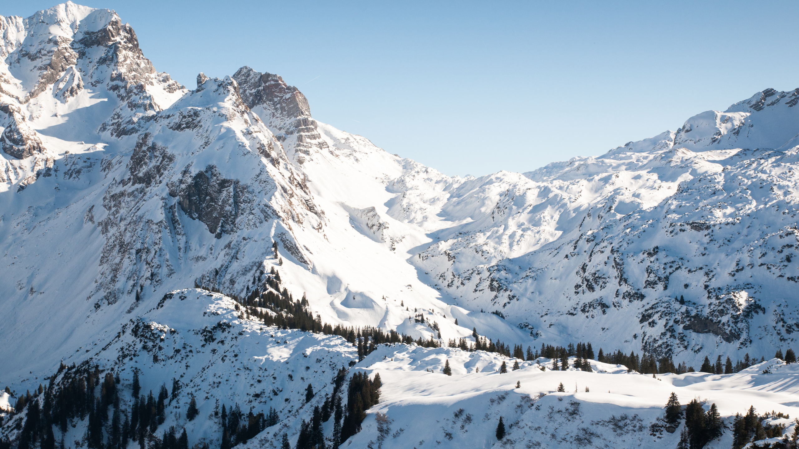 Neige, Gamme de Montagne, Hiver, Les Reliefs Montagneux, Crête. Wallpaper in 2560x1440 Resolution