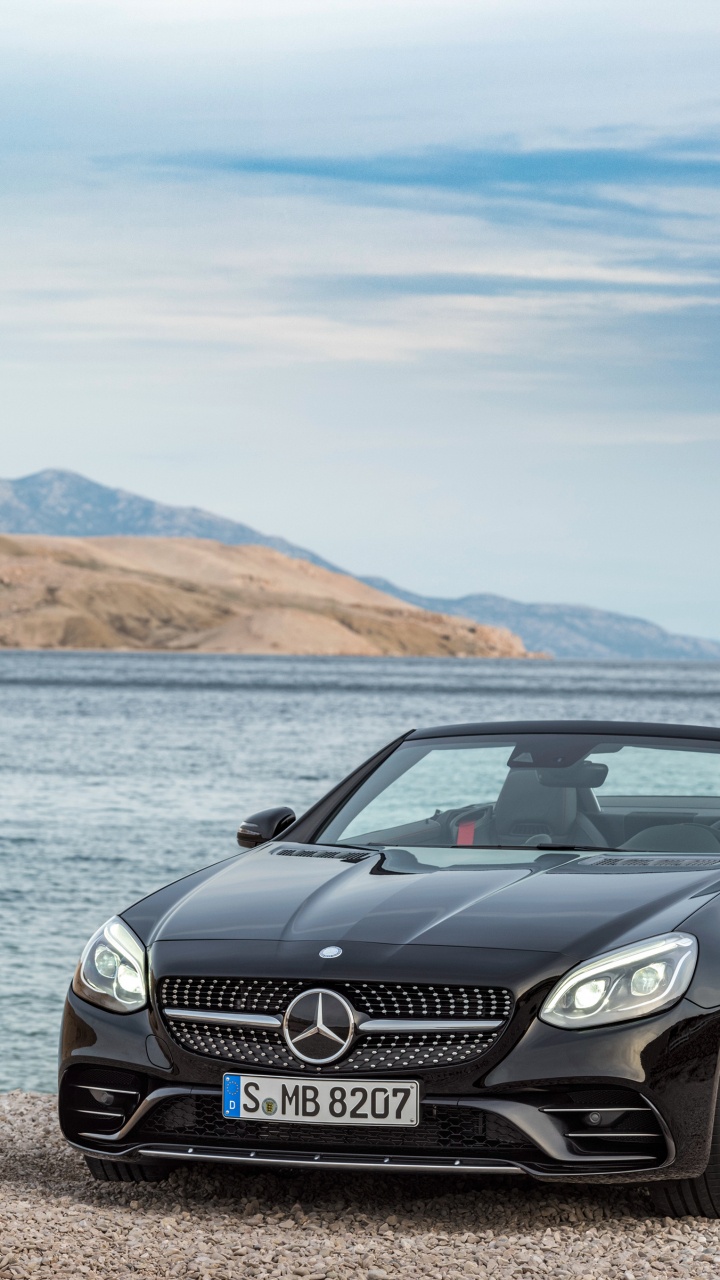 Schwarzer Bmw m 3 am Strand Tagsüber. Wallpaper in 720x1280 Resolution