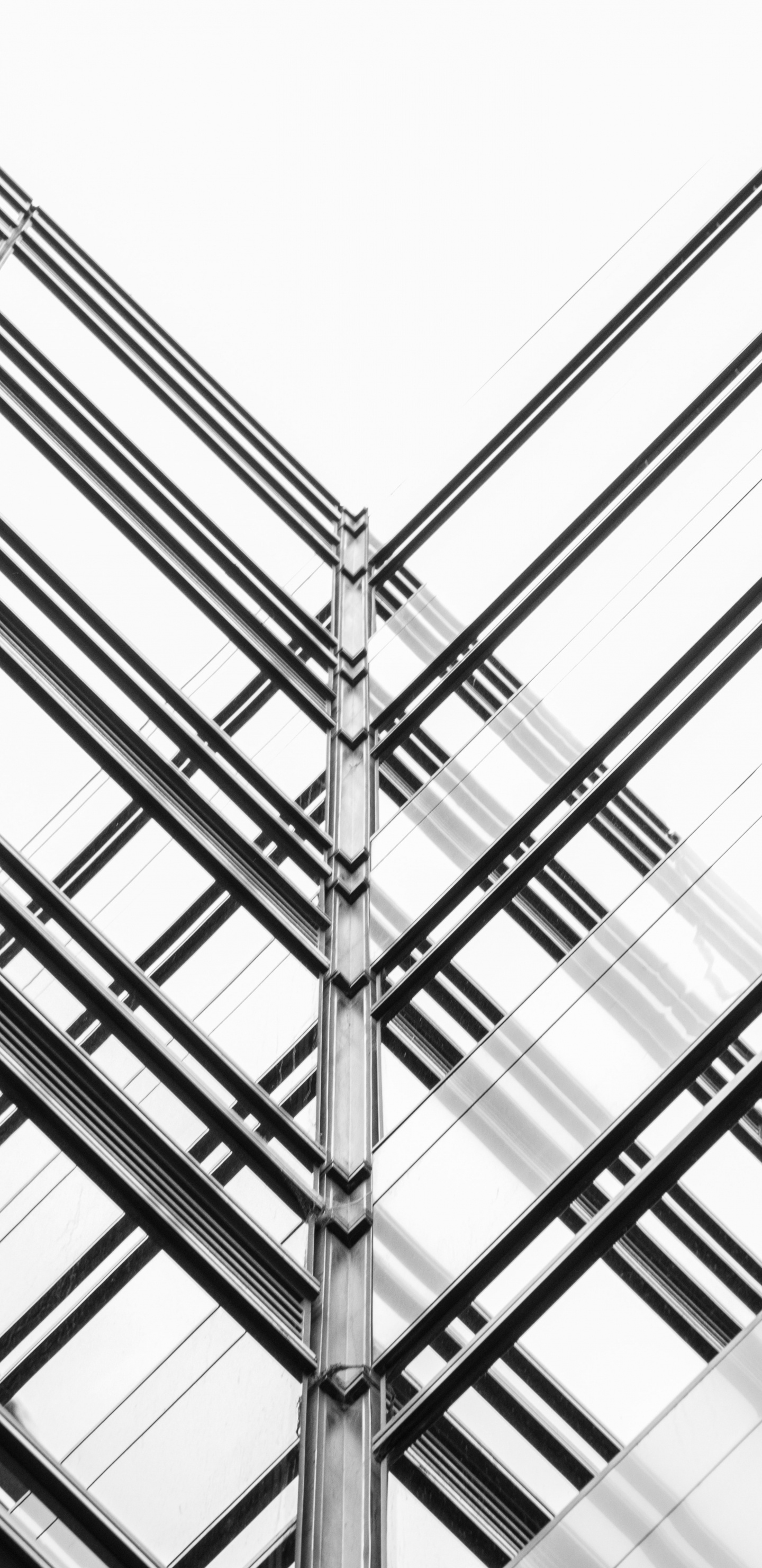 Edificio Con Paredes de Vidrio Blanco y Negro. Wallpaper in 1440x2960 Resolution