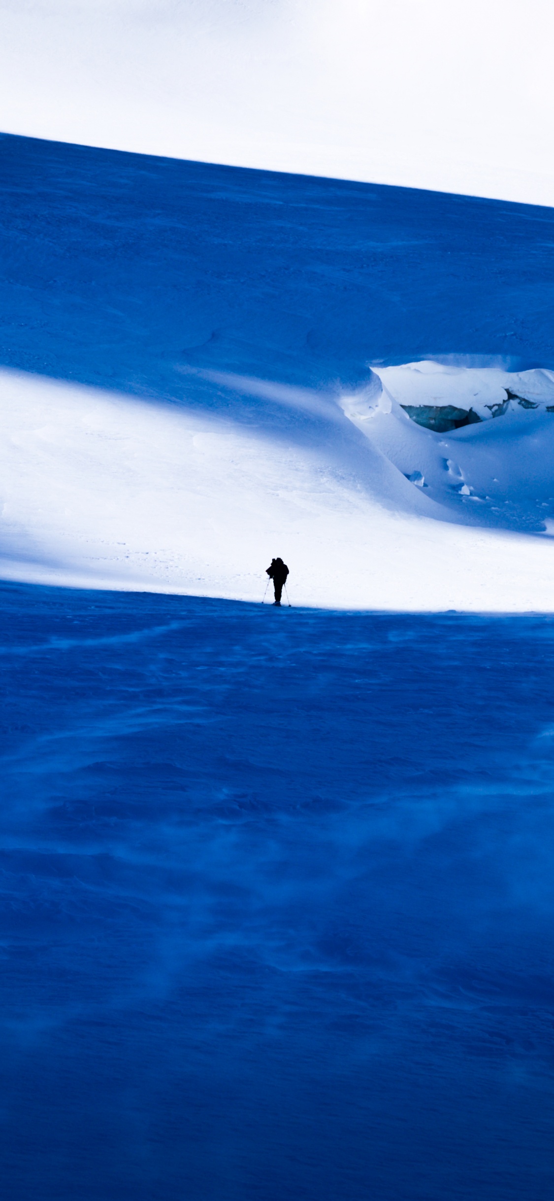 Blau, Wasser, Abenteuer, Gletscher, Landform. Wallpaper in 1125x2436 Resolution