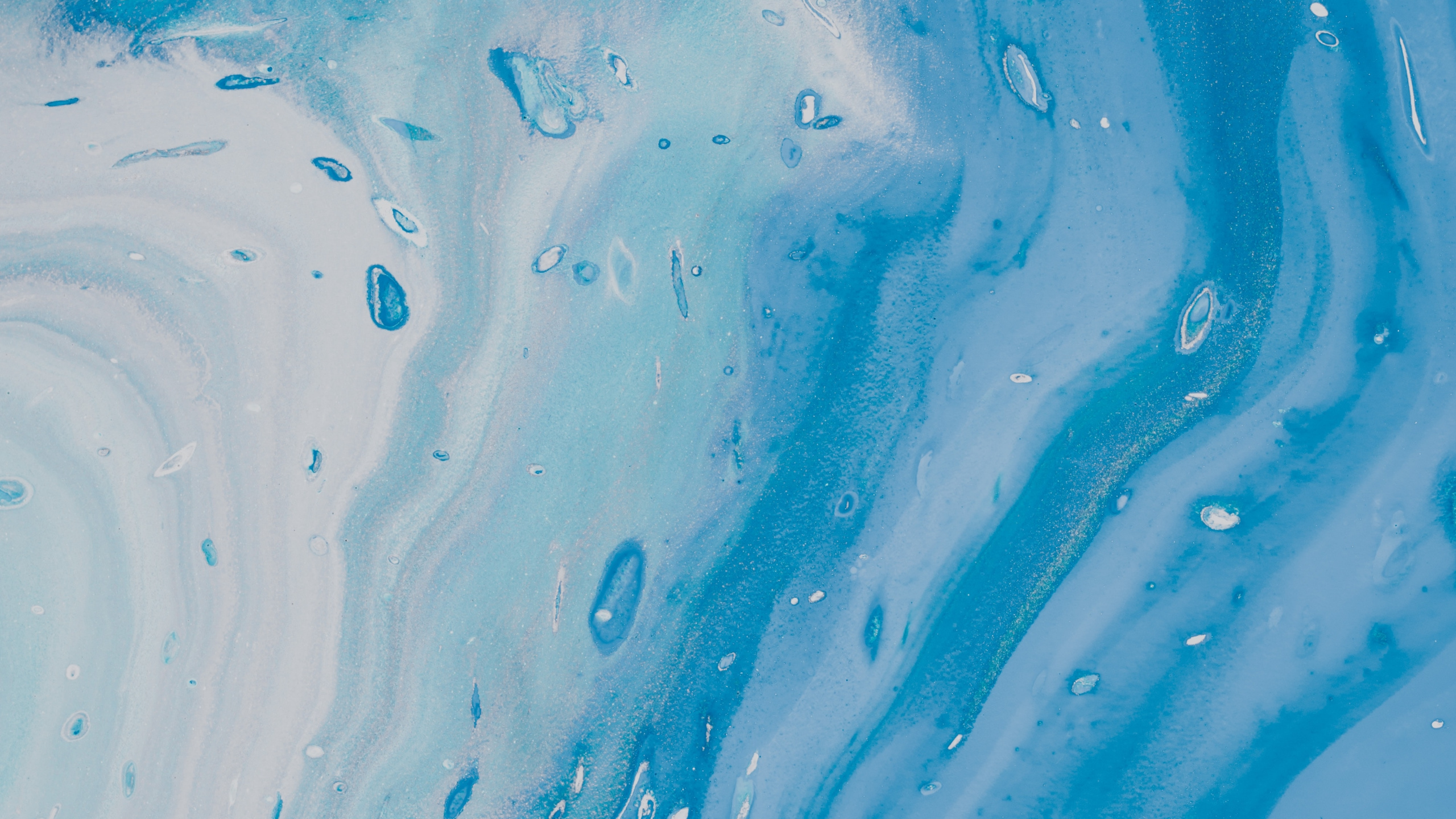 Blaue Und Weiße Wasserspritzer. Wallpaper in 2560x1440 Resolution