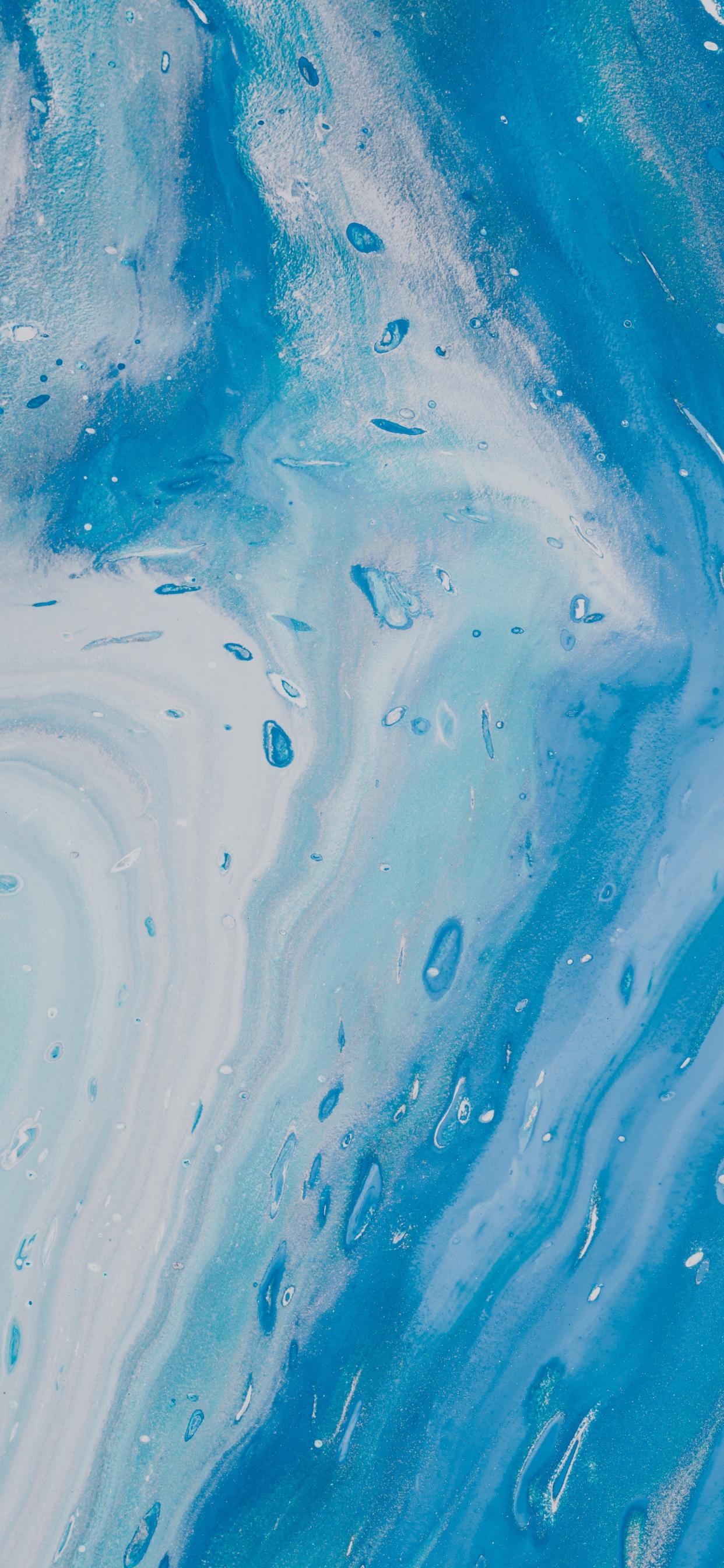 Blue and White Water Splash. Wallpaper in 1242x2688 Resolution