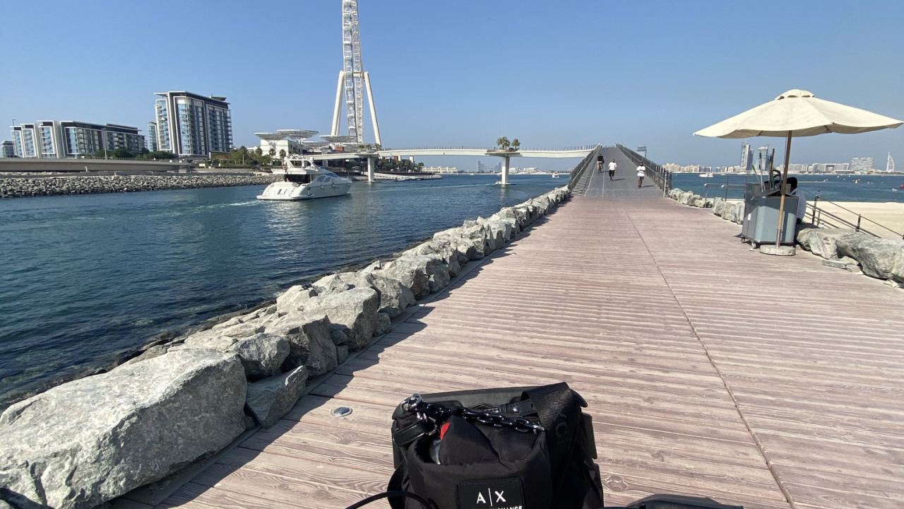 Sea, Tourism, Water, Bicycle Tire, Body of Water. Wallpaper in 1280x720 Resolution