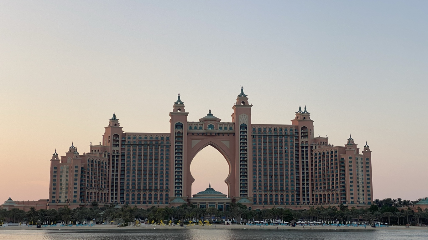 Dubai, Atlantis la Palma, Hotel Atlantis, Burj al Arab, Atlantis Bahamas. Wallpaper in 1366x768 Resolution