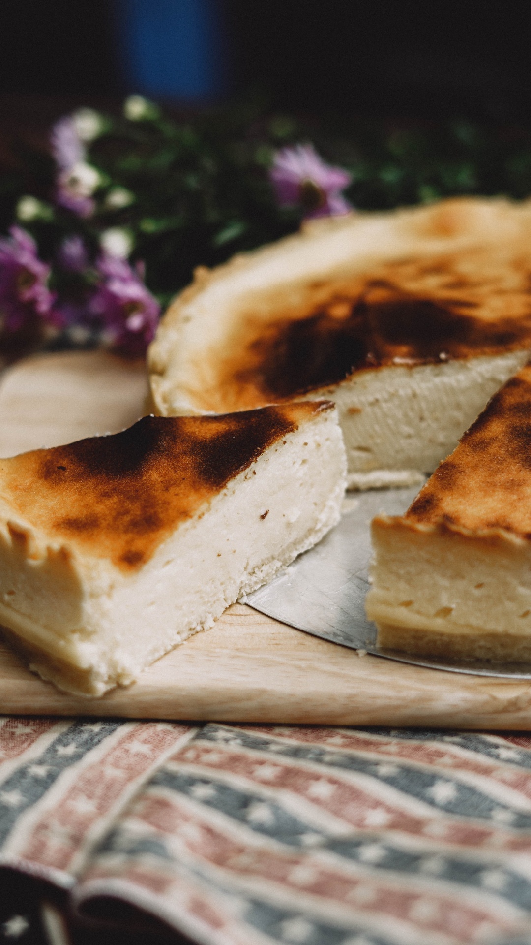 Bread on Brown Wooden Tray. Wallpaper in 1080x1920 Resolution