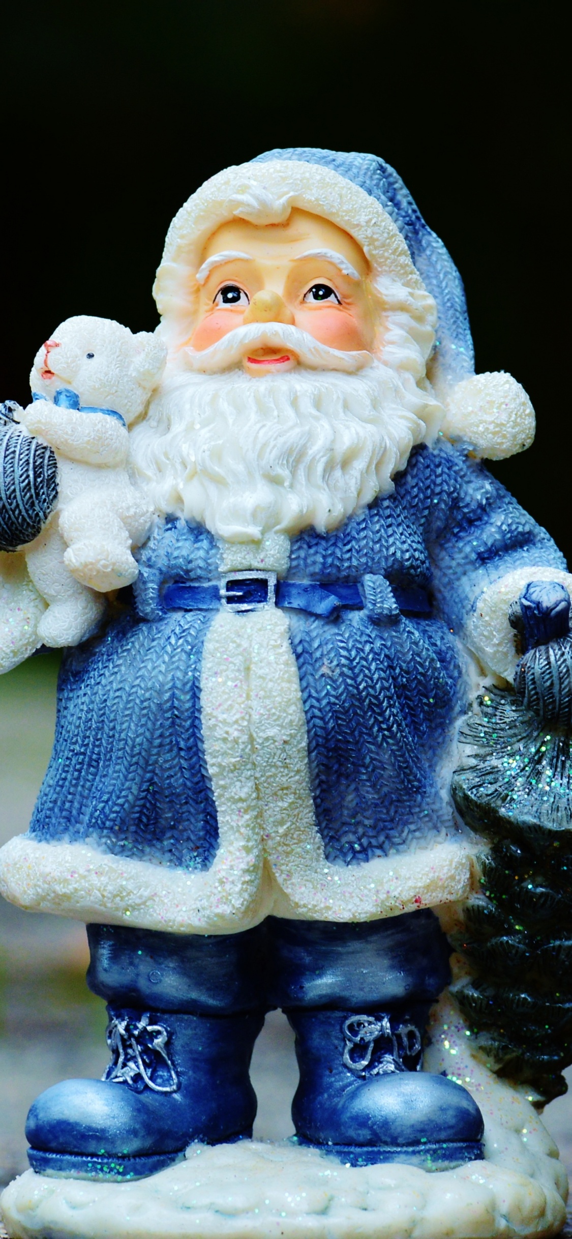 Santa Claus, Christmas Day, Figurine, Christmas, Garden Gnome. Wallpaper in 1125x2436 Resolution