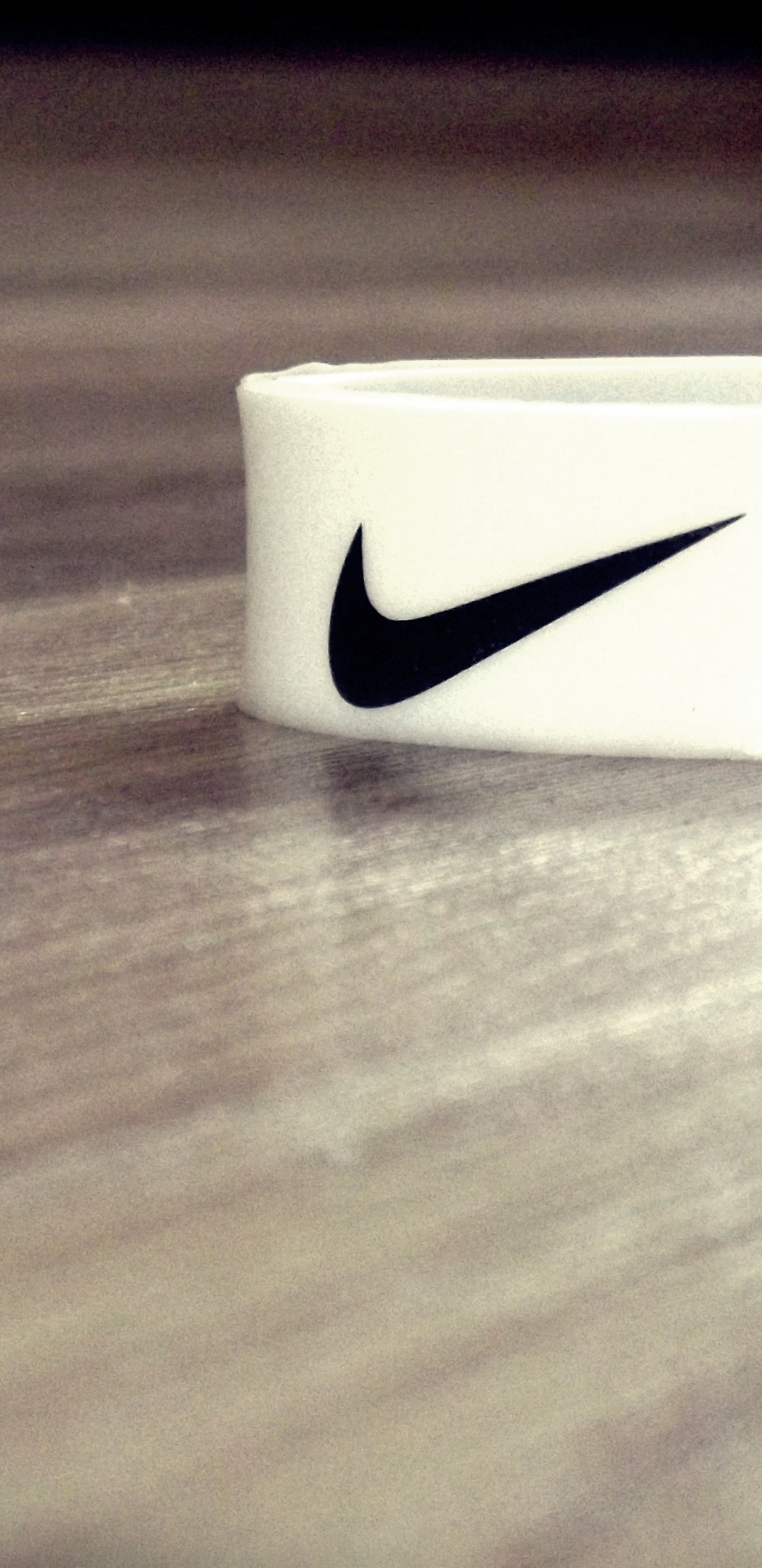 White and Black Plastic Container. Wallpaper in 1440x2960 Resolution