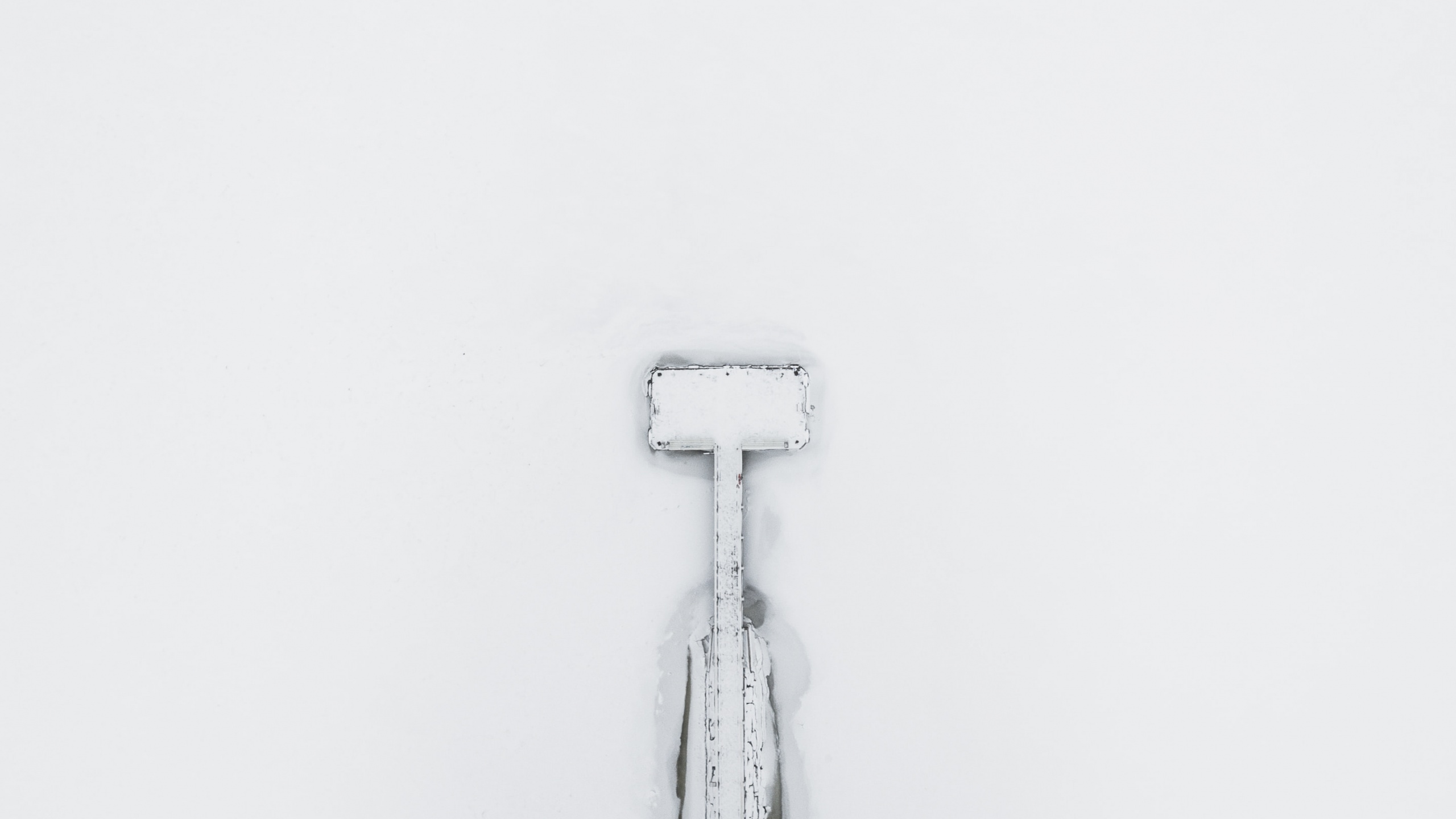 Silver and Black Metal Pipe. Wallpaper in 2560x1440 Resolution