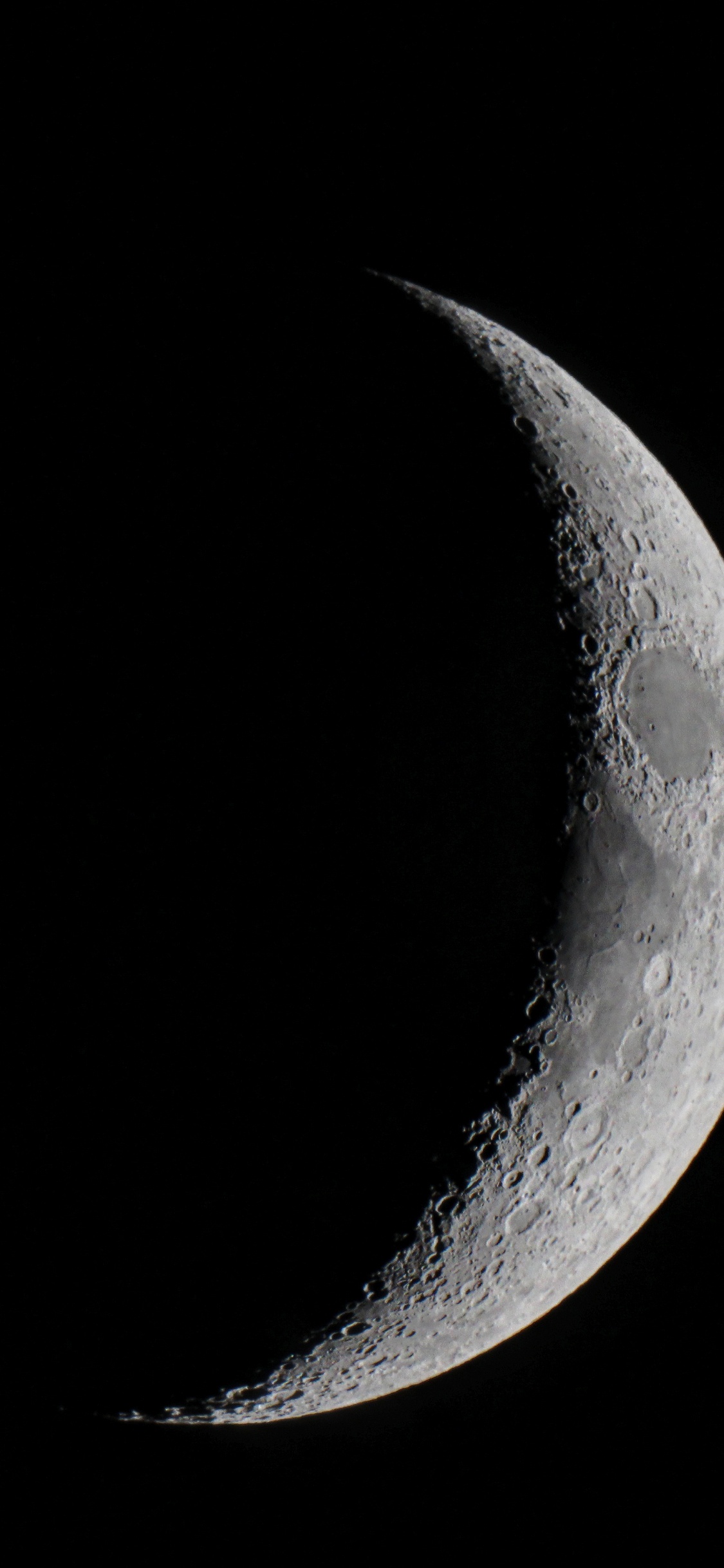 4th Day After New Moon, Moon, Full Moon, Lunar Phase, Crescent. Wallpaper in 1125x2436 Resolution
