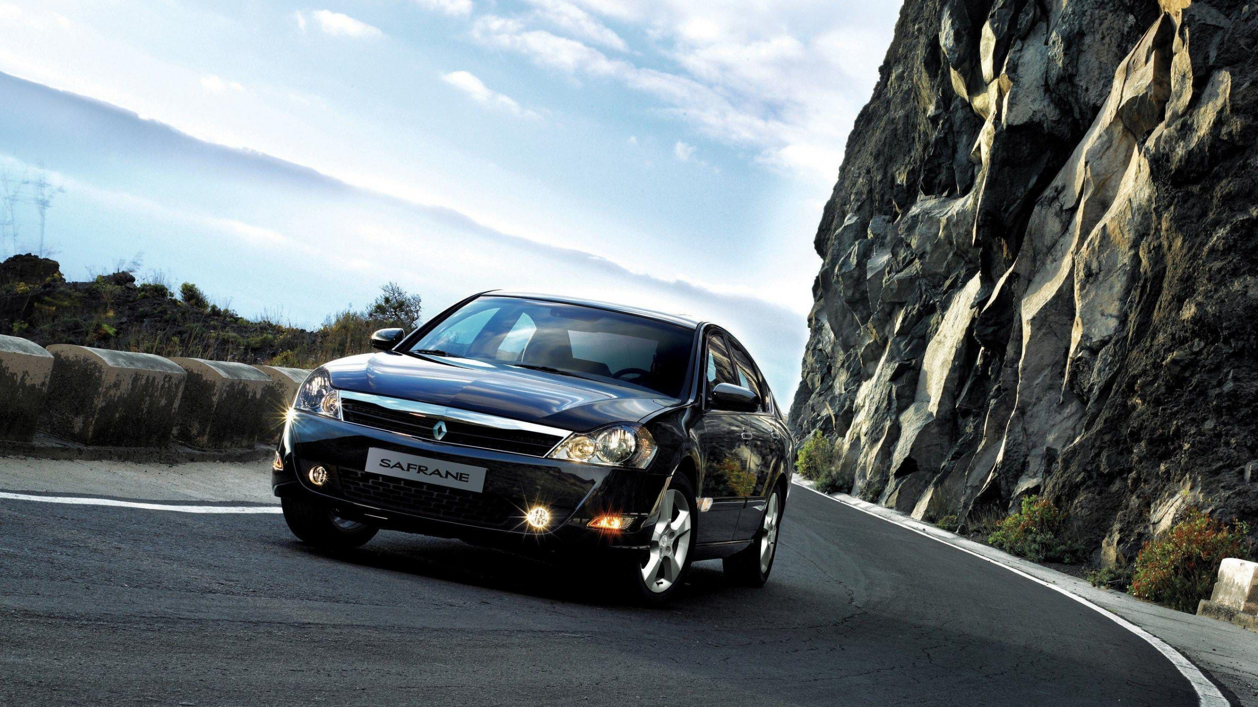 Auto, Renault, Familienauto, Stadtauto, Hatchback. Wallpaper in 2560x1440 Resolution