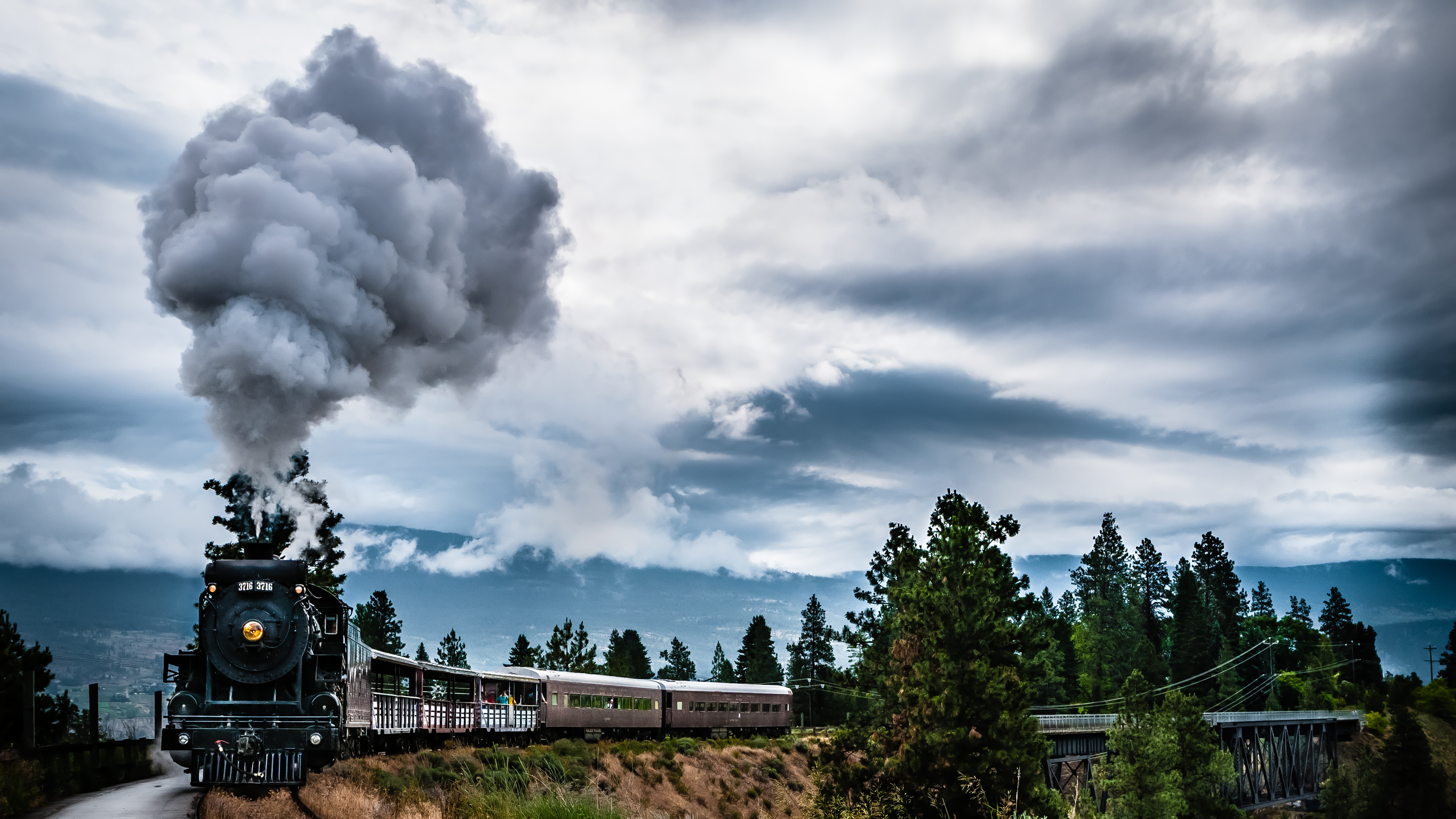 Zug, Schienenverkehr, Dampflokomotive, Bahnhof, Cloud. Wallpaper in 3840x2160 Resolution