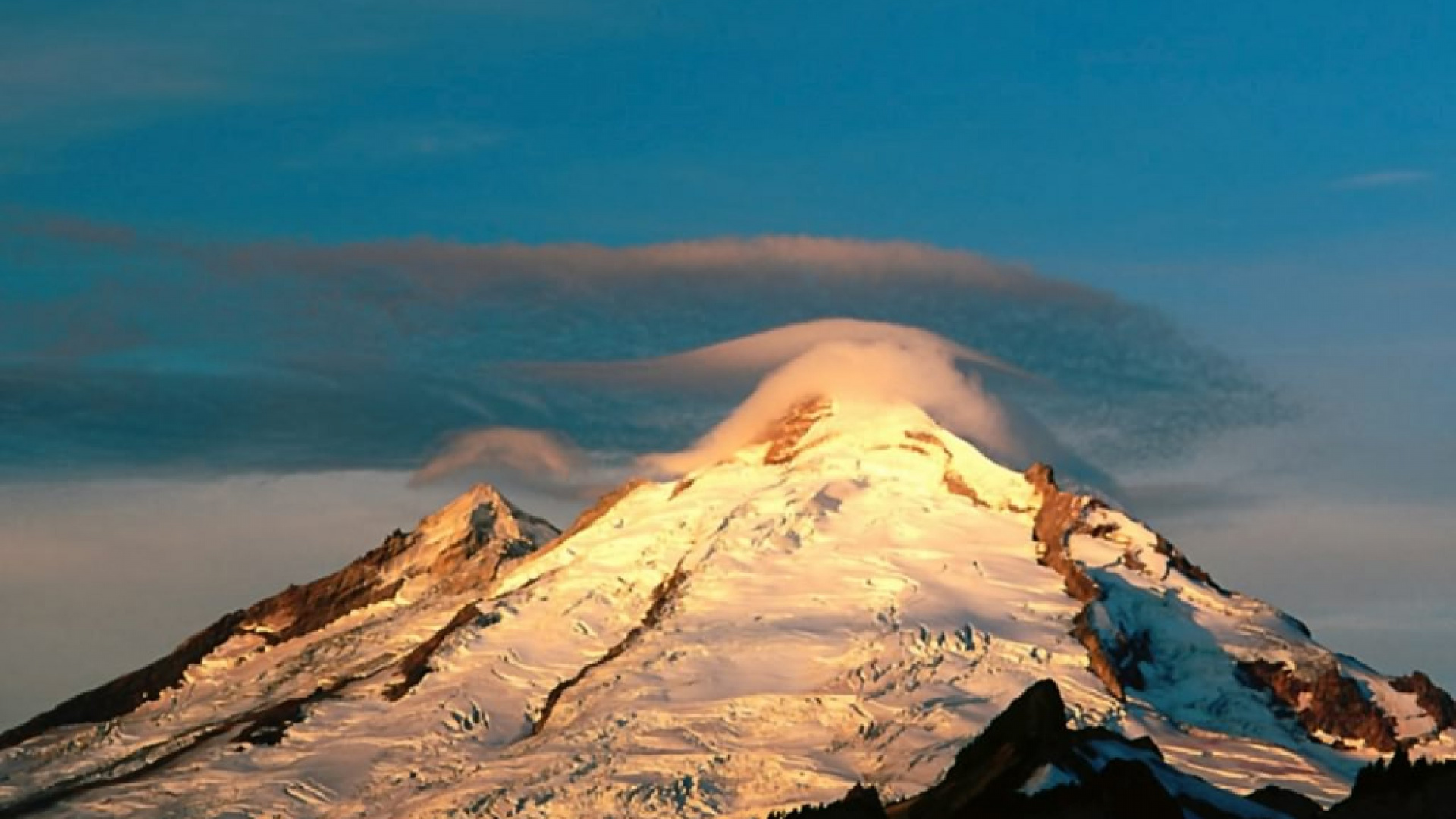 Snow Covered Mountain Under Blue Sky During Daytime. Wallpaper in 1920x1080 Resolution