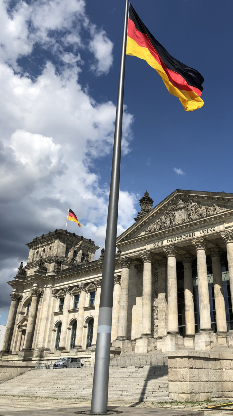 Berlin, Allemagne, Bâtiment du Reichstag, Monument, Attraction Touristique. Wallpaper in 750x1334 Resolution