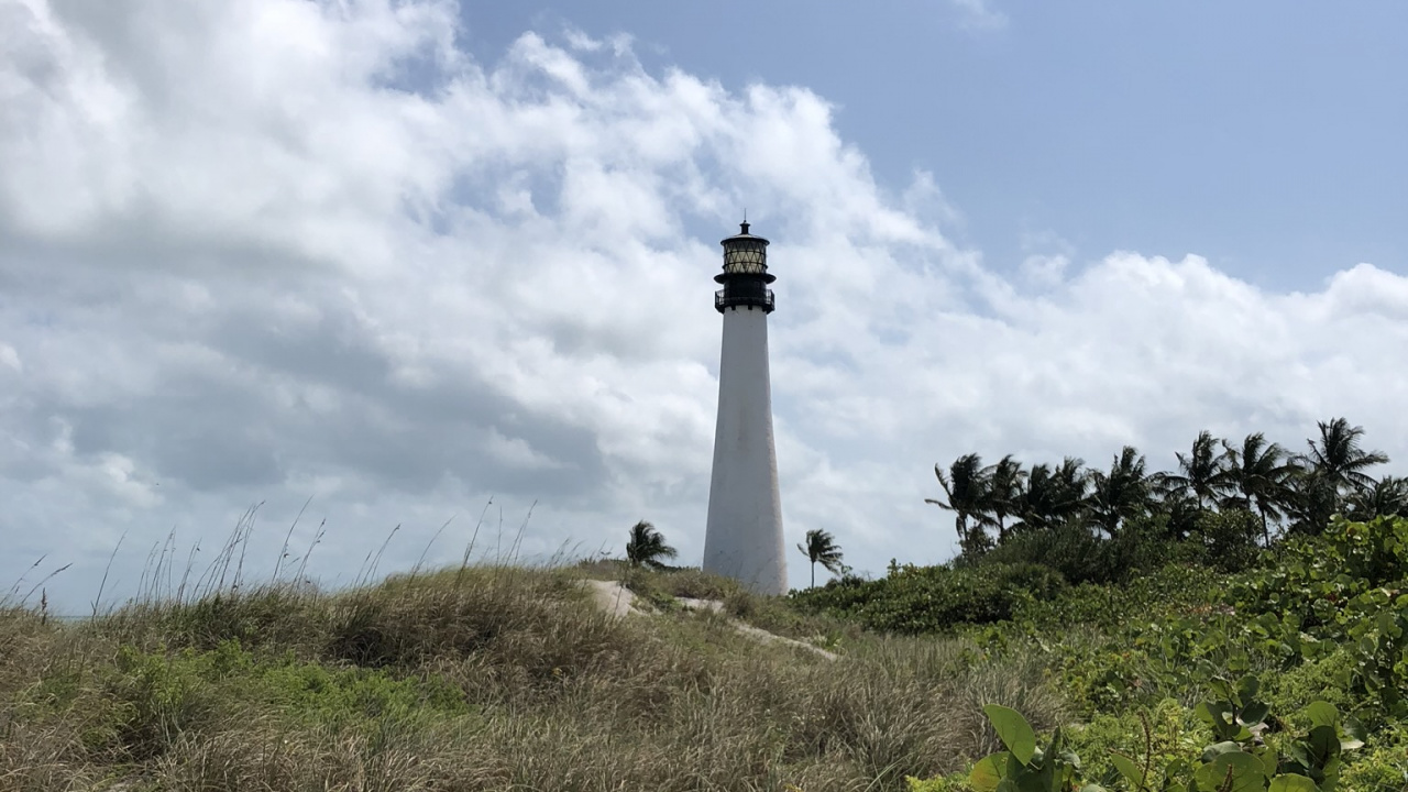 Lighthouse, Vegetation, Plant Community, Tower, Ecoregion. Wallpaper in 1280x720 Resolution