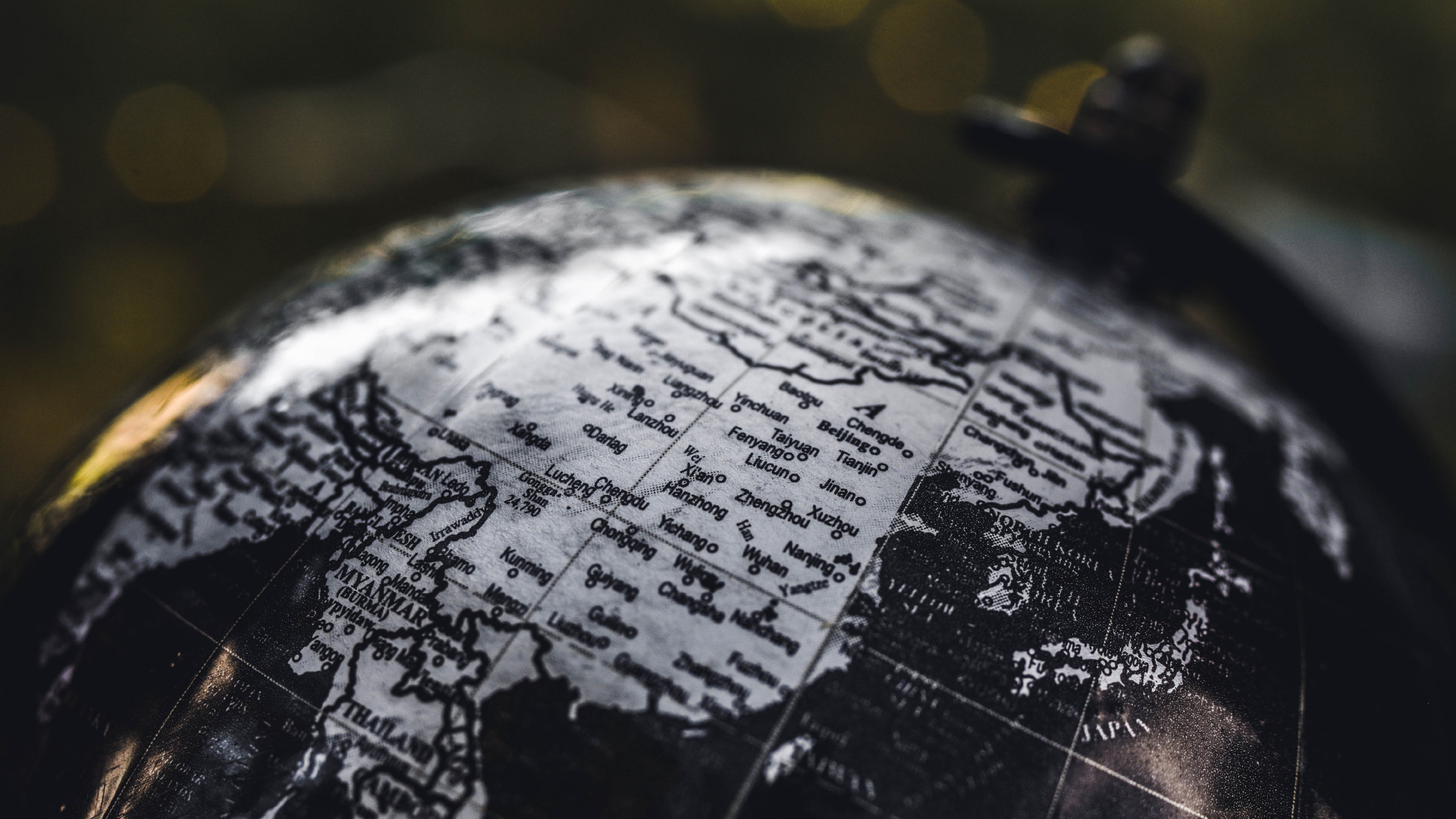 Globo Blanco y Negro en Fotografía de Cerca. Wallpaper in 1920x1080 Resolution