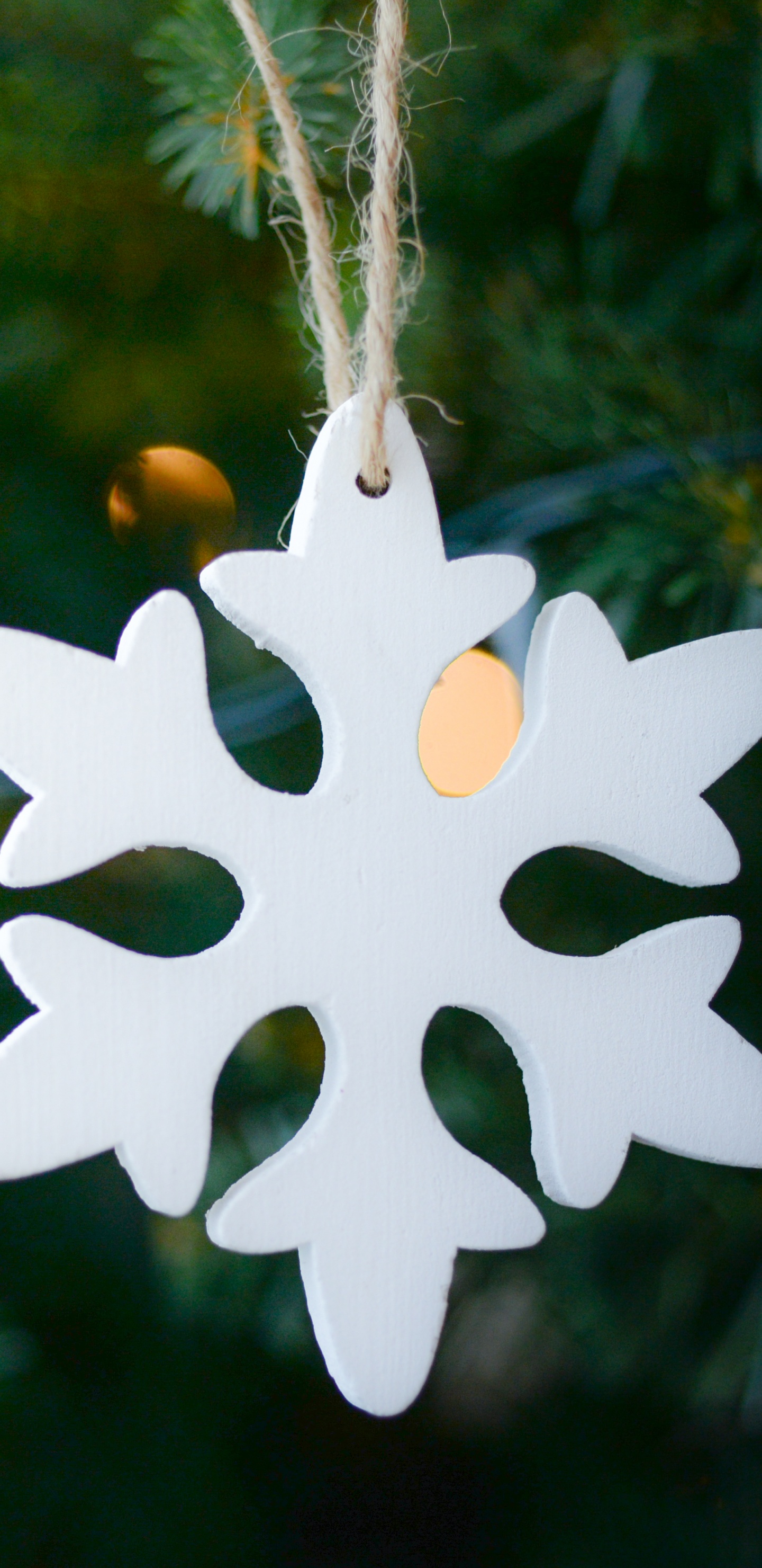 Fabrik, Baum, Weihnachtsdekoration, Schneeflocke, Christmas Ornament. Wallpaper in 1440x2960 Resolution