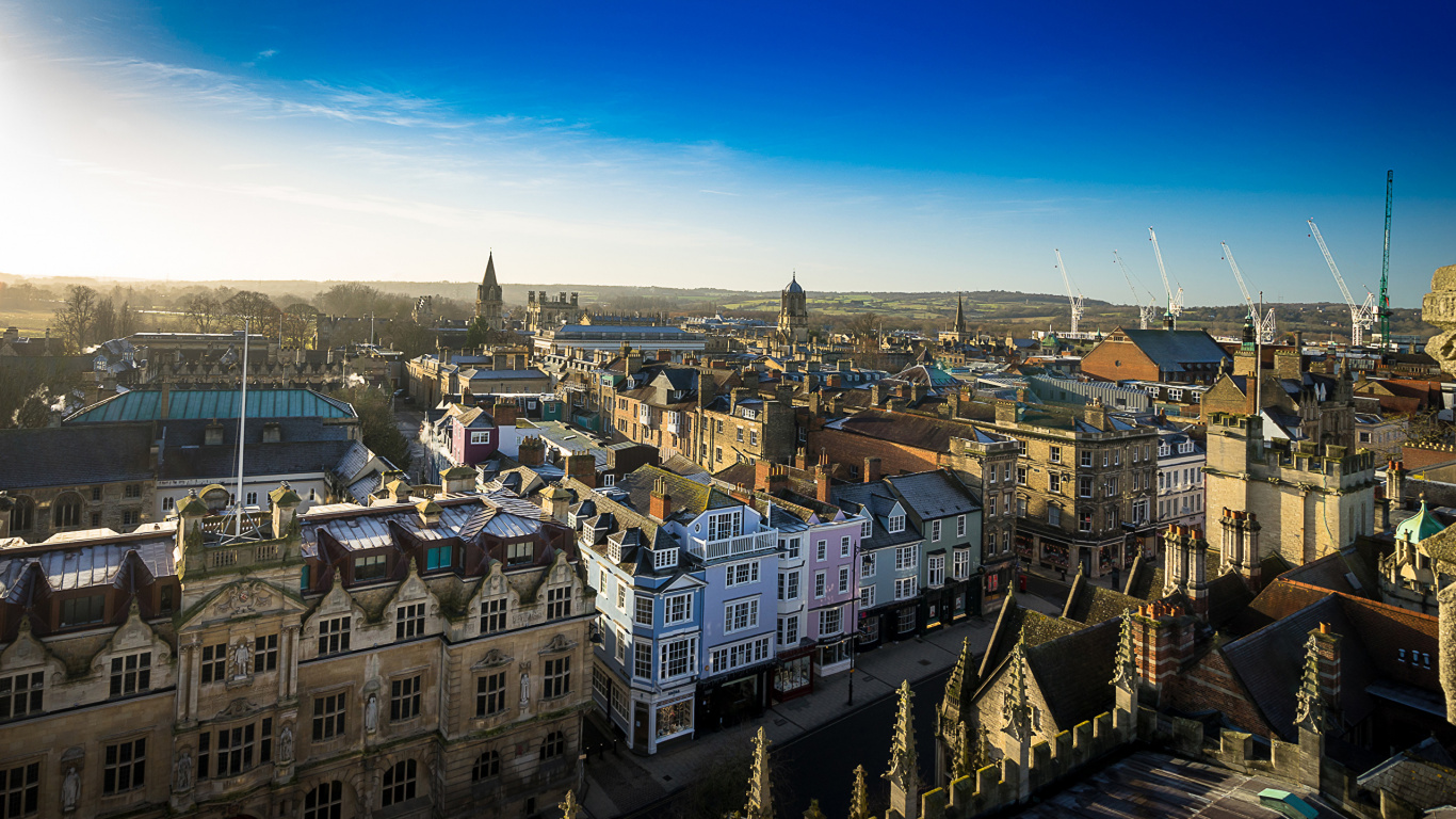 Vue Aérienne Des Bâtiments de la Ville Pendant la Journée. Wallpaper in 1366x768 Resolution