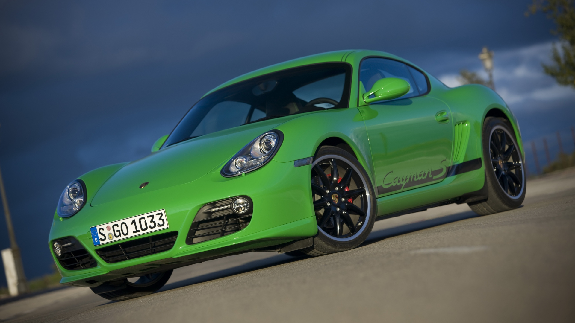 Green Porsche 911 on Road During Daytime. Wallpaper in 1920x1080 Resolution