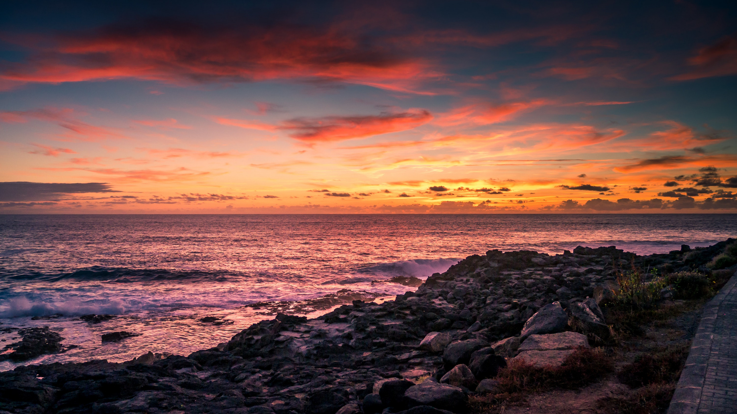 Beach, Sunset, Sea, Coast, Horizon. Wallpaper in 2560x1440 Resolution