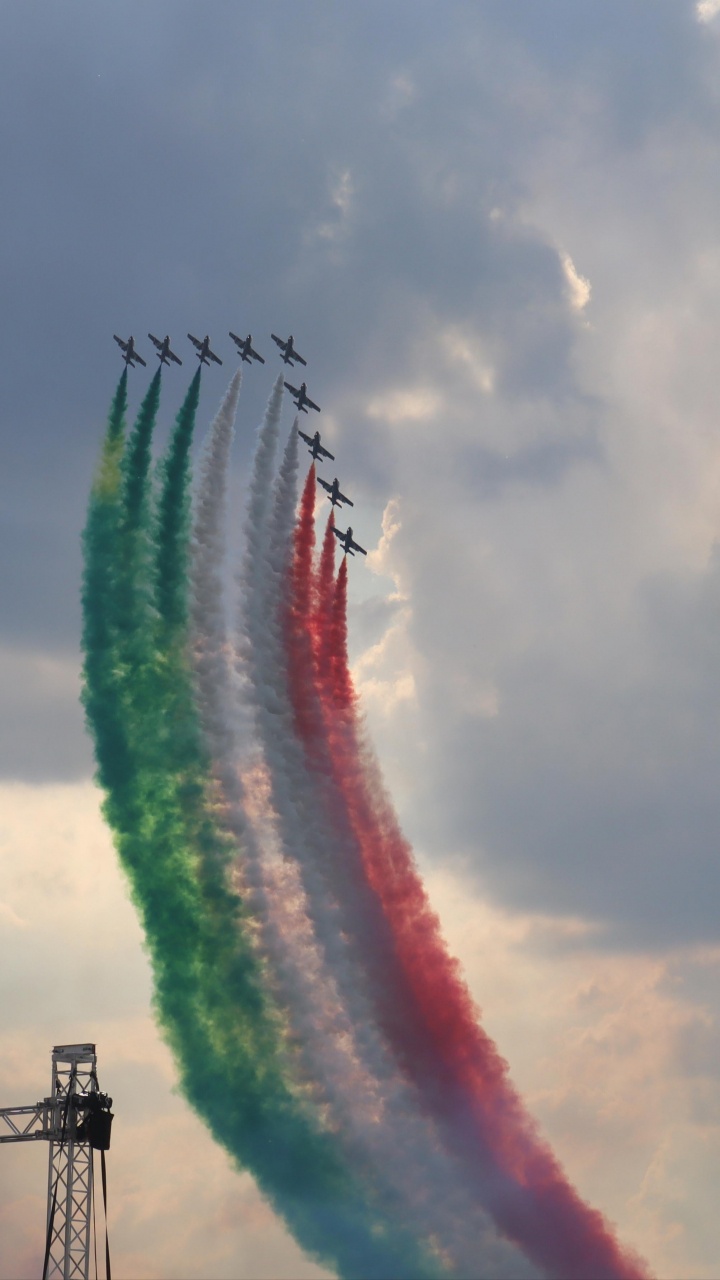 Aeronave, Aeroespacial Fabricante, Acrobacias, Viaje, Evento. Wallpaper in 720x1280 Resolution