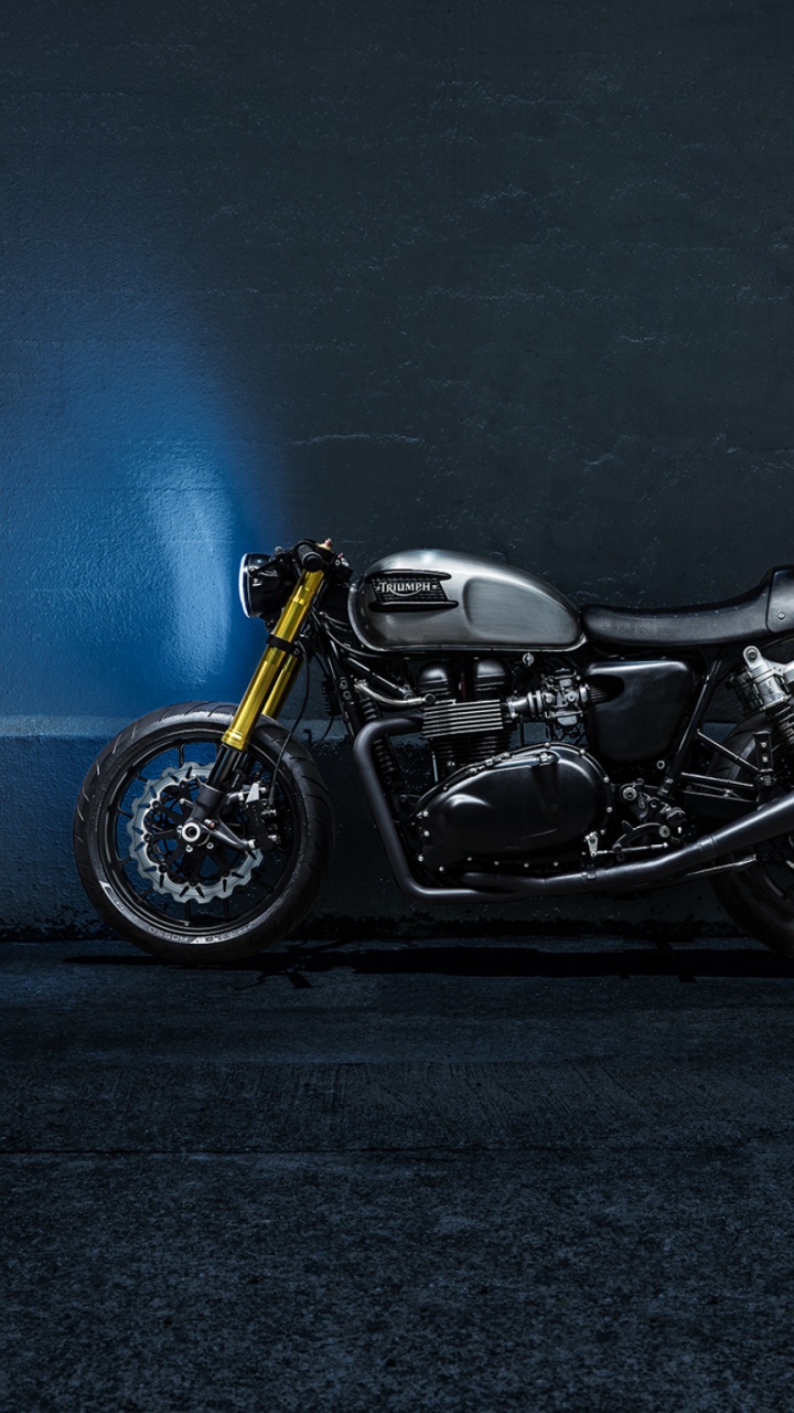 Moto Cruiser Noir et Argent. Wallpaper in 720x1280 Resolution