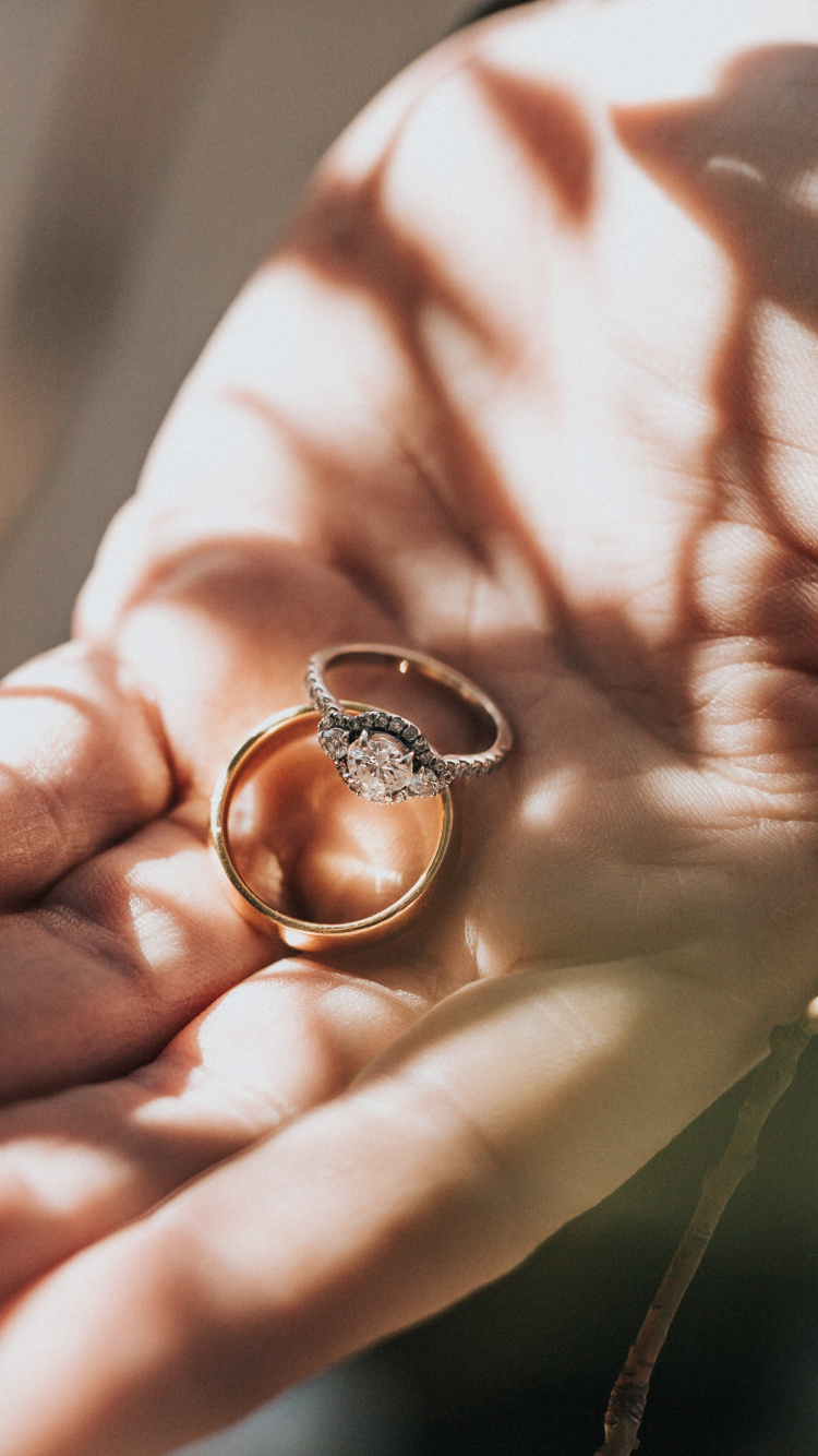 Engagement Ring, Diamond, Jewellery, Ring, Wedding Ring. Wallpaper in 750x1334 Resolution