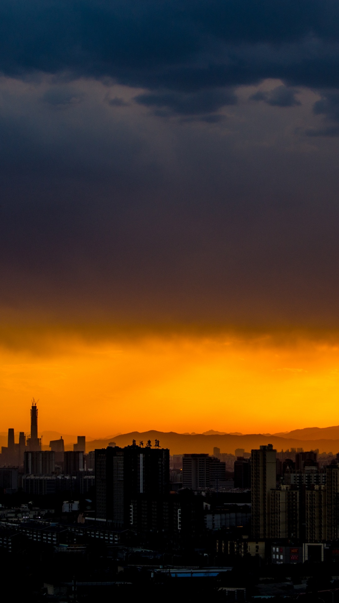 Silhouette of City Buildings During Sunset. Wallpaper in 1080x1920 Resolution