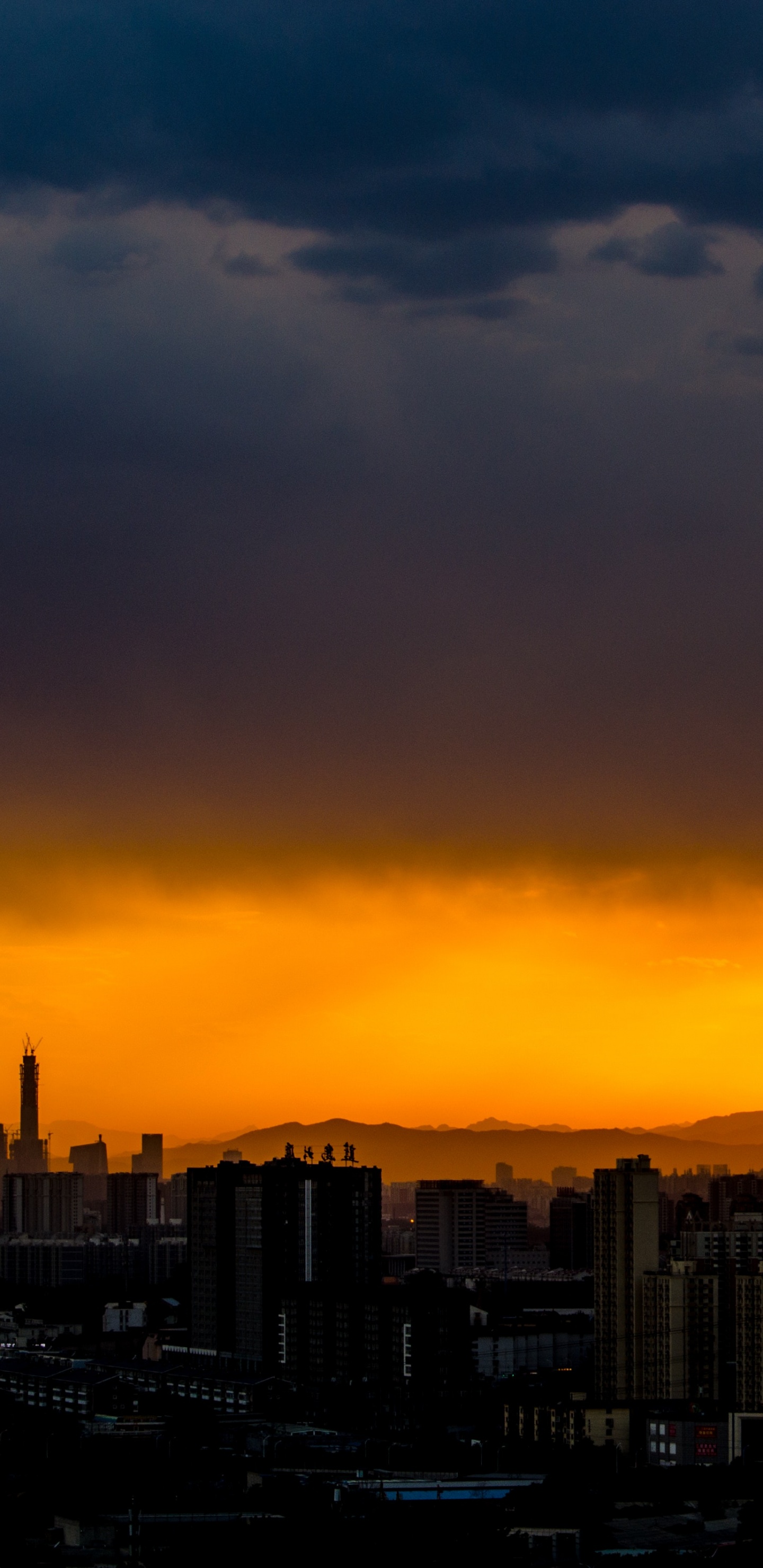 Silhouette of City Buildings During Sunset. Wallpaper in 1440x2960 Resolution