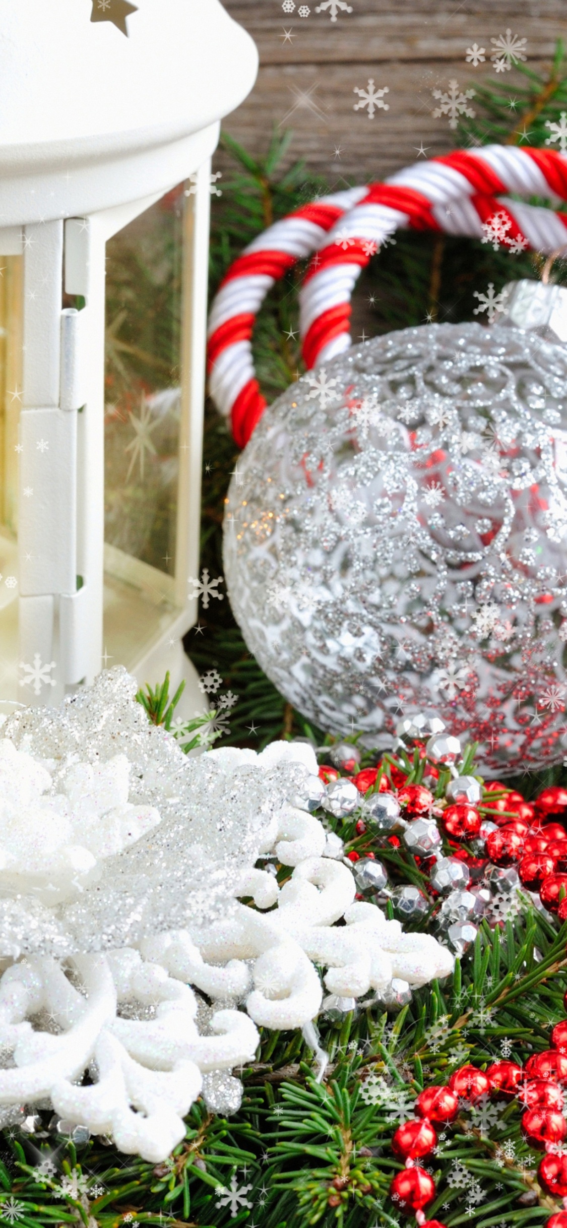 Lanterne, Bougie, Décoration de Noël, Ornement de Noël, Sapin. Wallpaper in 1125x2436 Resolution