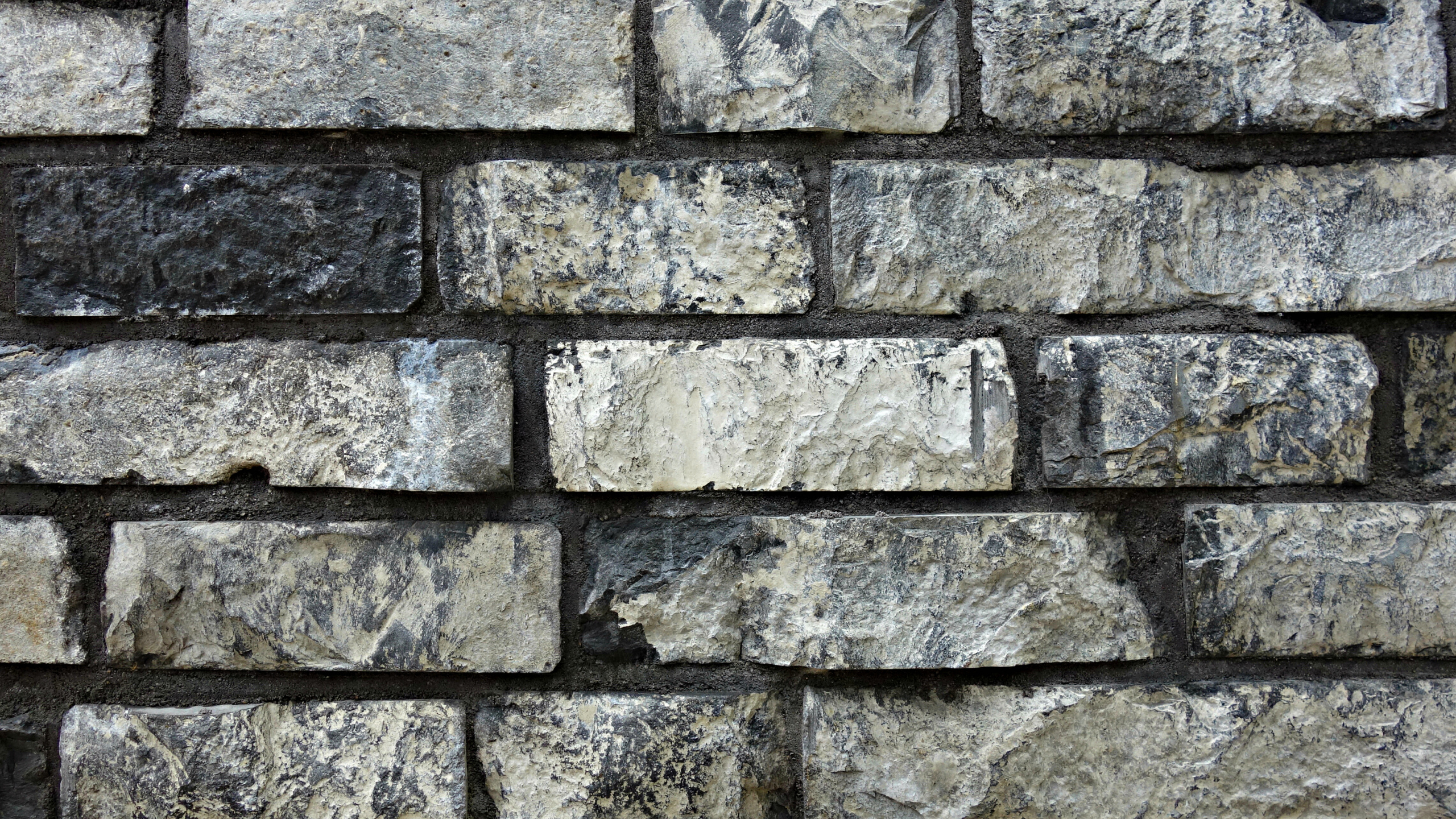 Mur de Briques Grises et Noires. Wallpaper in 2560x1440 Resolution