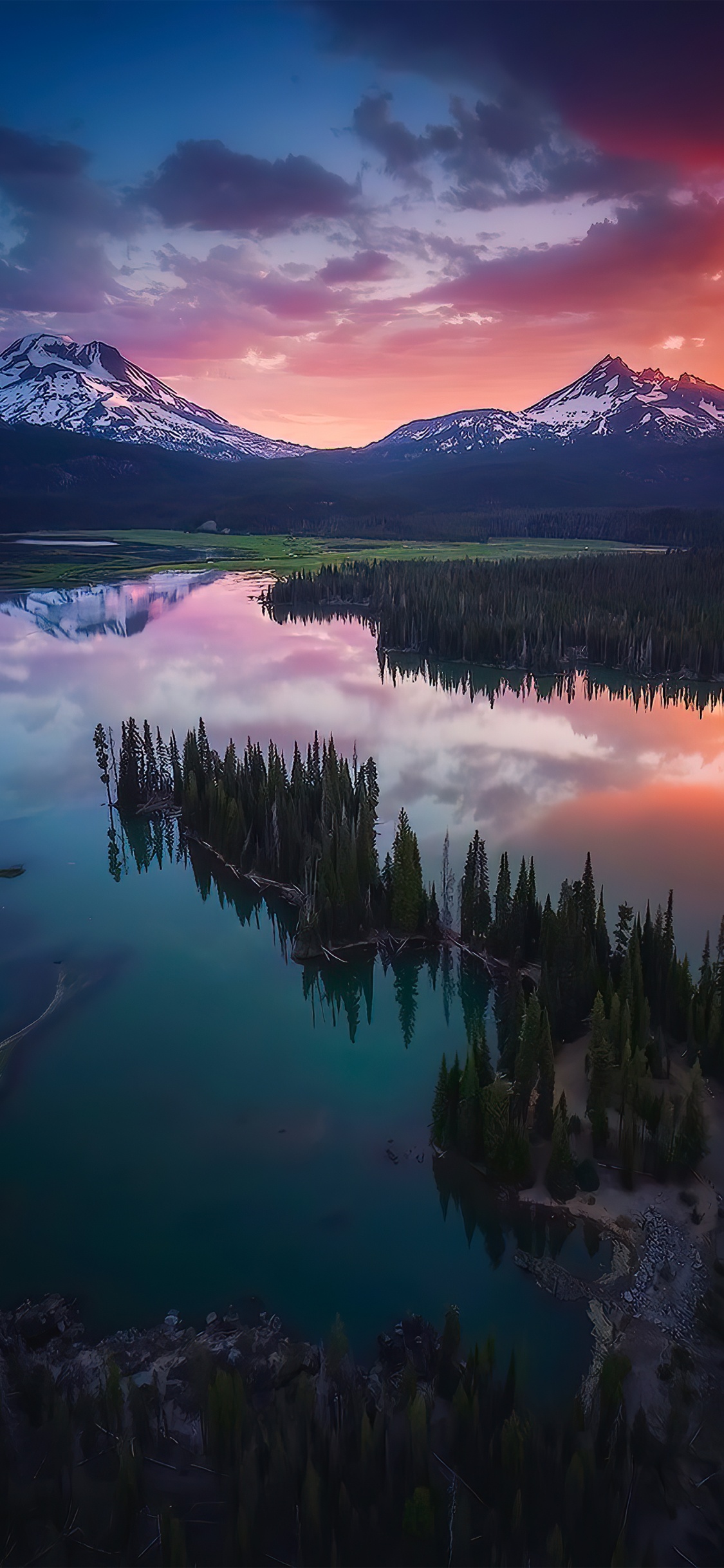 Grat, Natur, Wasser, Cloud, Wasserressourcen. Wallpaper in 1125x2436 Resolution