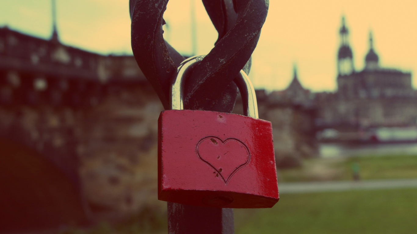 Red Padlock on Black Metal Fence. Wallpaper in 1366x768 Resolution